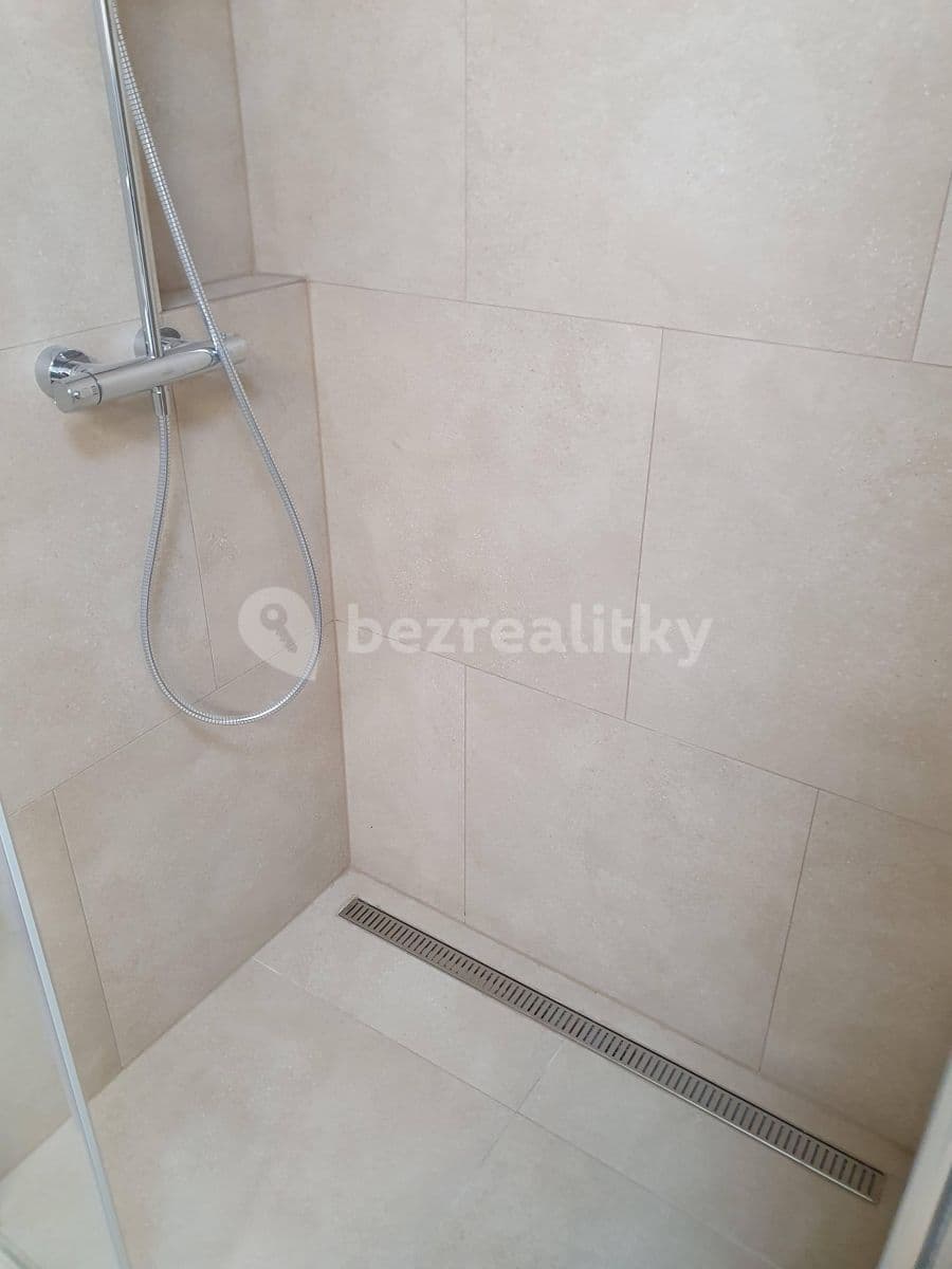 Pronájem bytu 1+kk 39 m², Pod Dálnicí, Praha, Praha Pronájem bytu 1+kk 39 m², Pod Dálnicí, Praha, Praha
