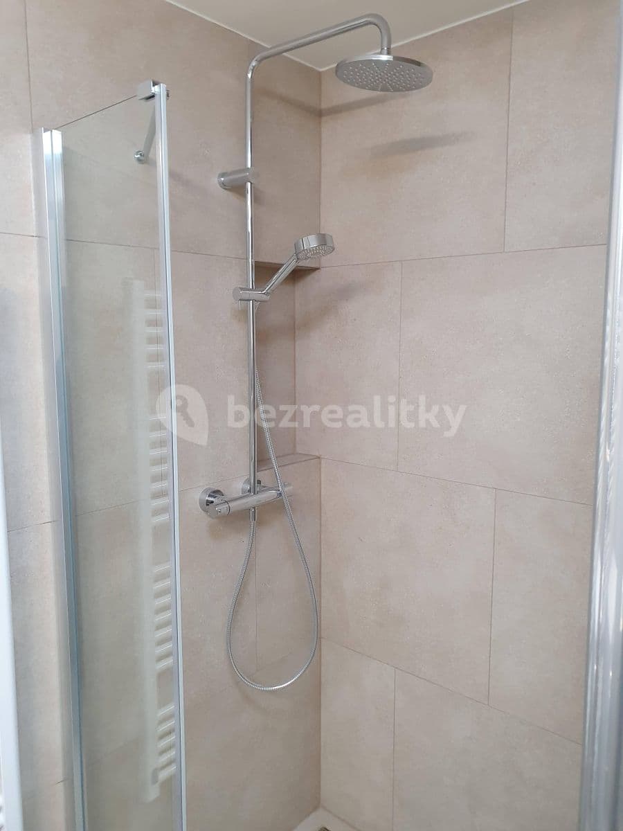 Pronájem bytu 1+kk 39 m², Pod Dálnicí, Praha, Praha Pronájem bytu 1+kk 39 m², Pod Dálnicí, Praha, Praha