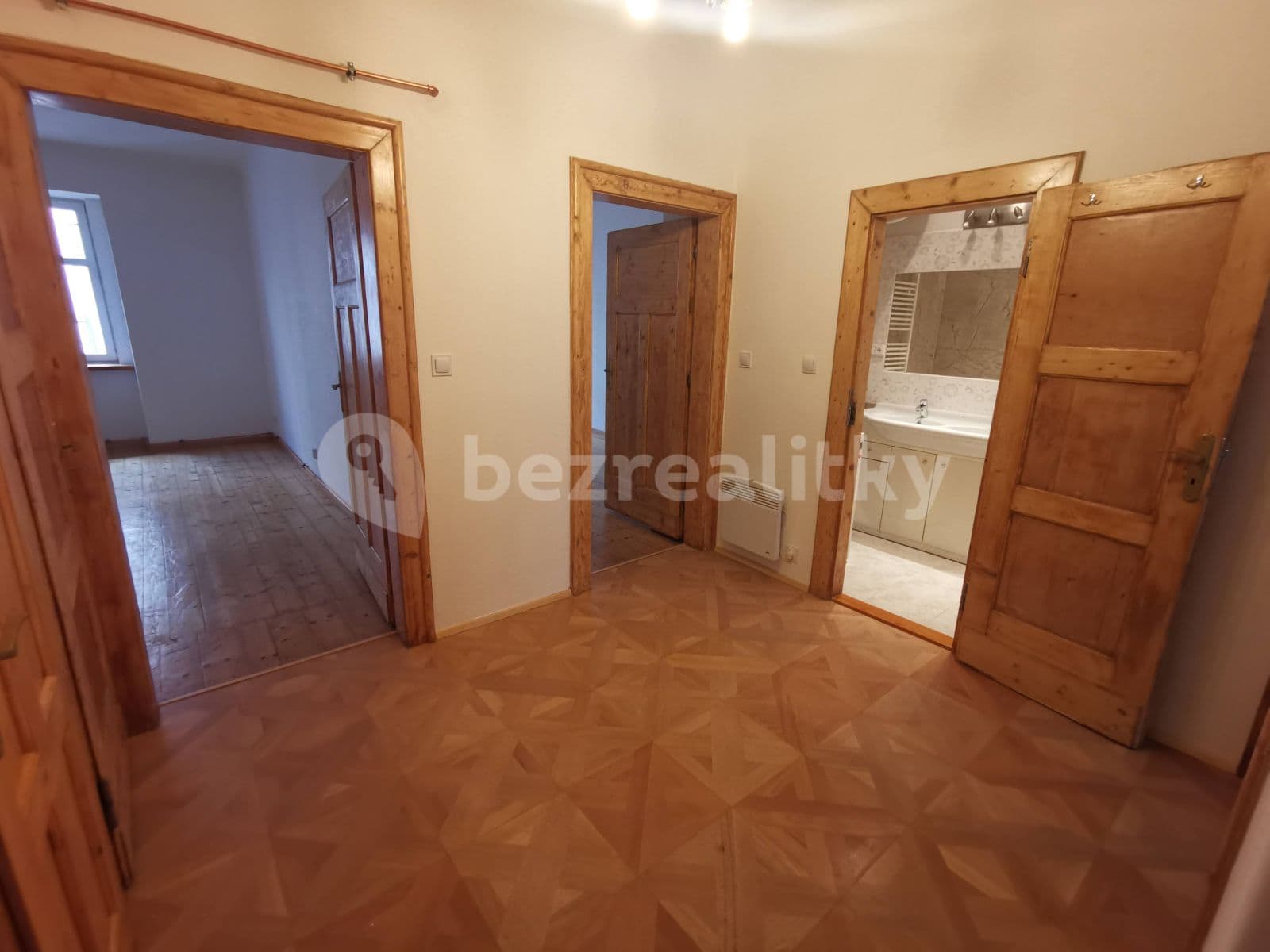 Pronájem bytu 2+1 73 m², Žerotínova, Praha, Praha Pronájem bytu 2+1 73 m², Žerotínova, Praha, Praha