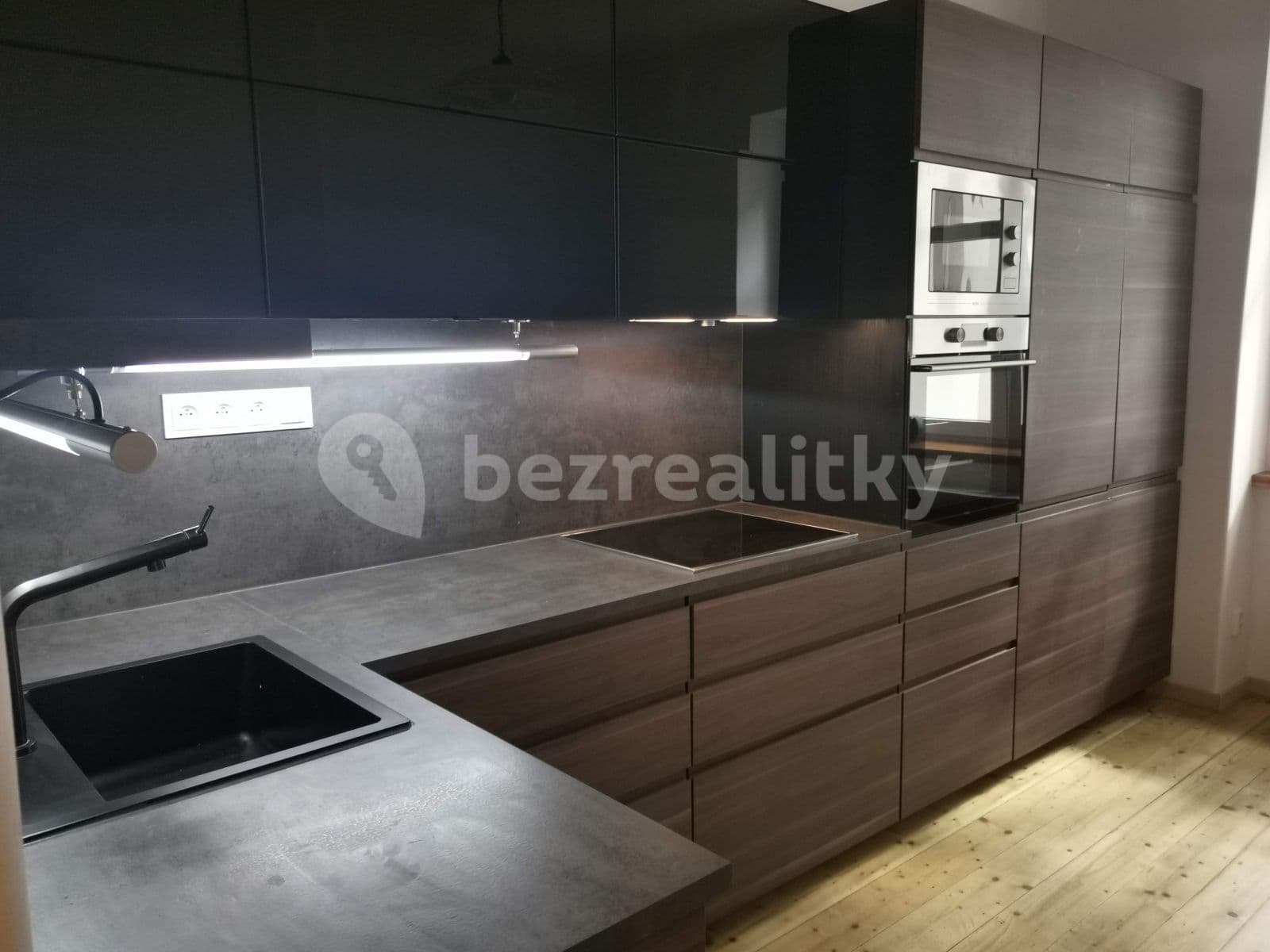 Pronájem bytu 2+1 73 m², Žerotínova, Praha, Praha Pronájem bytu 2+1 73 m², Žerotínova, Praha, Praha
