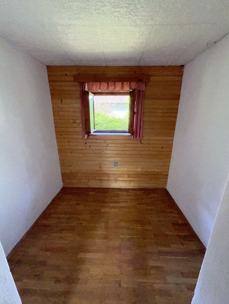 Prodej chaty, chalupy 72 m², pozemek 590 m², Slapy, Středočeský kraj Prodej chaty, chalupy 72 m², pozemek 590 m², Slapy, Středočeský kraj