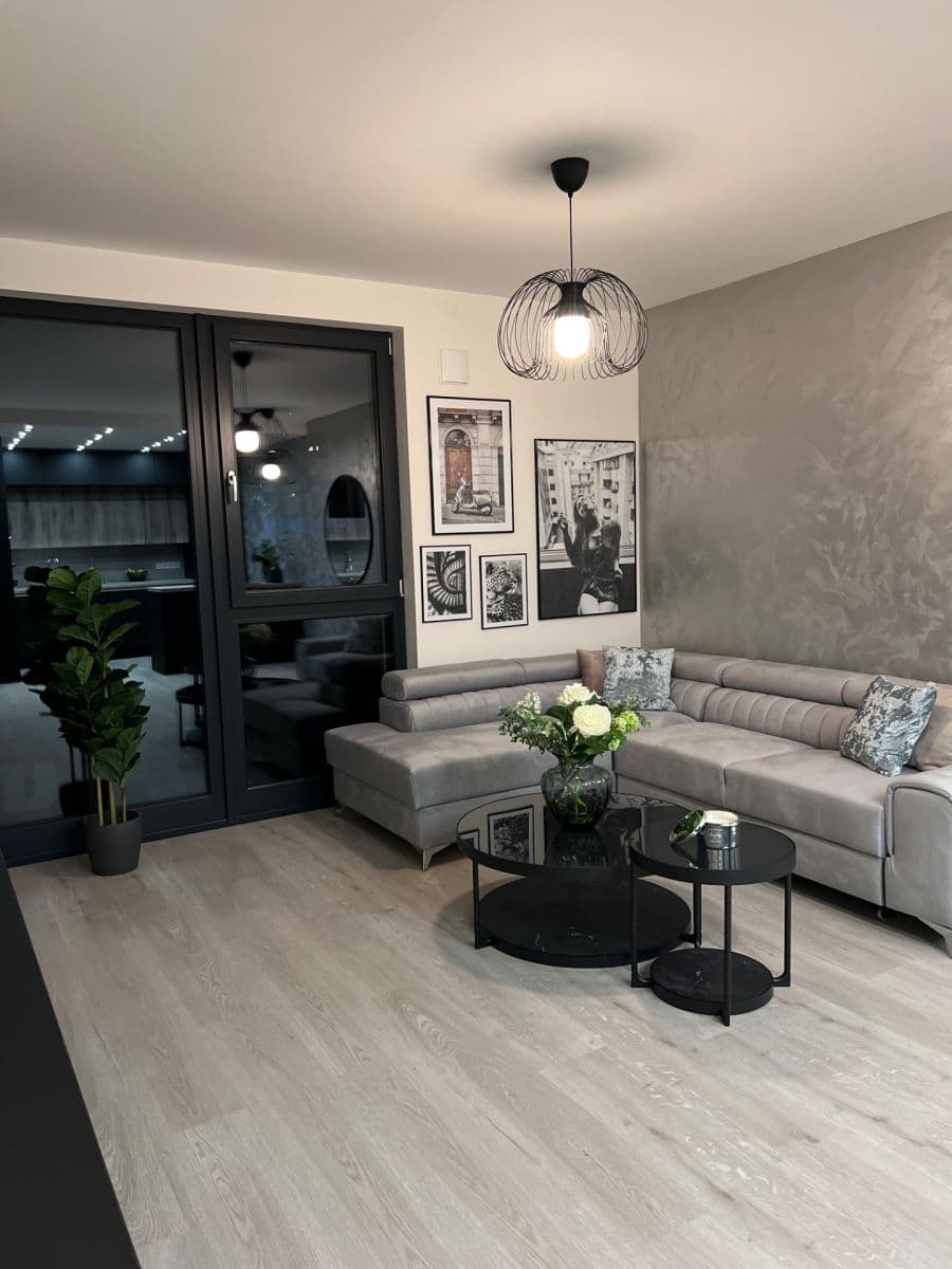 Pronájem bytu 2+kk 61 m², Počernická, Praha, Praha Pronájem bytu 2+kk 61 m², Počernická, Praha, Praha