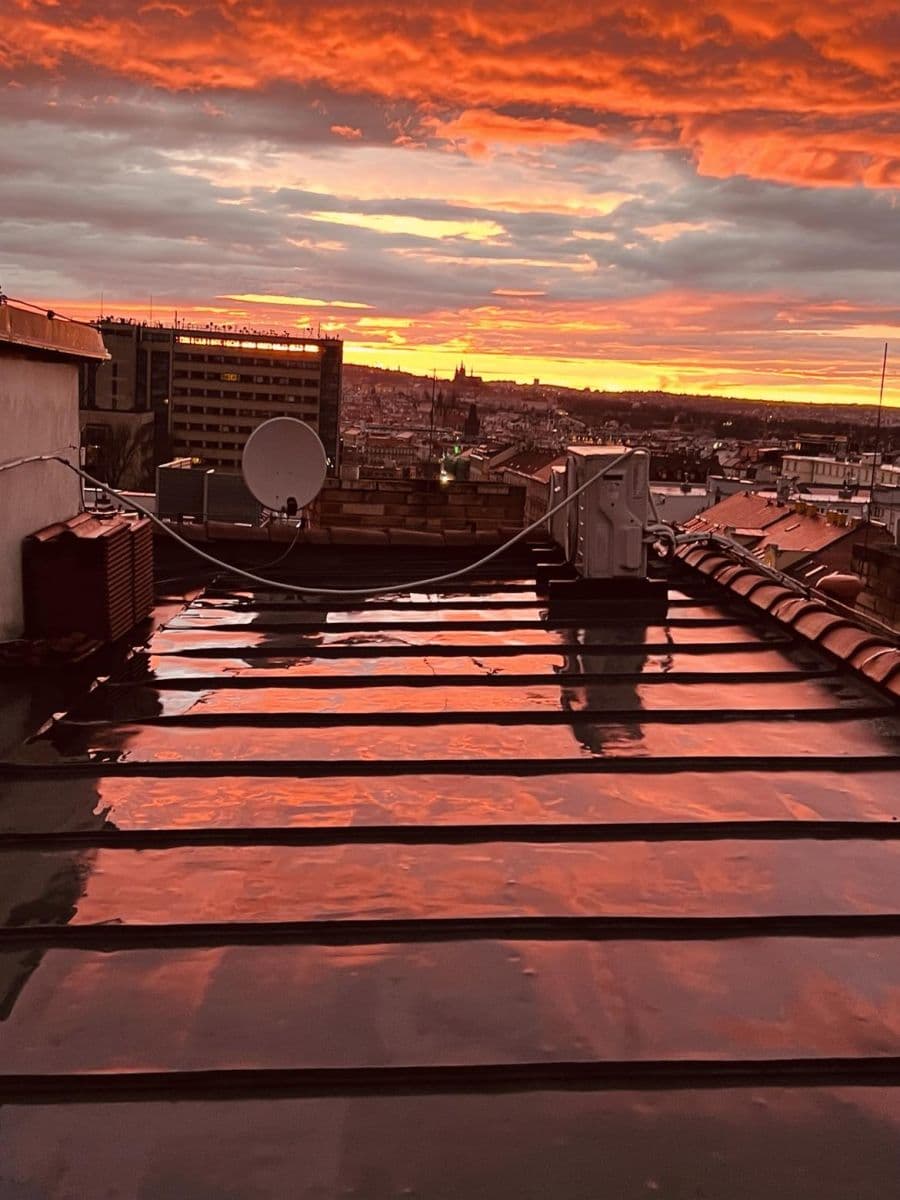 Pronájem bytu 4+kk 189 m², Seifertova, Praha, Praha Pronájem bytu 4+kk 189 m², Seifertova, Praha, Praha