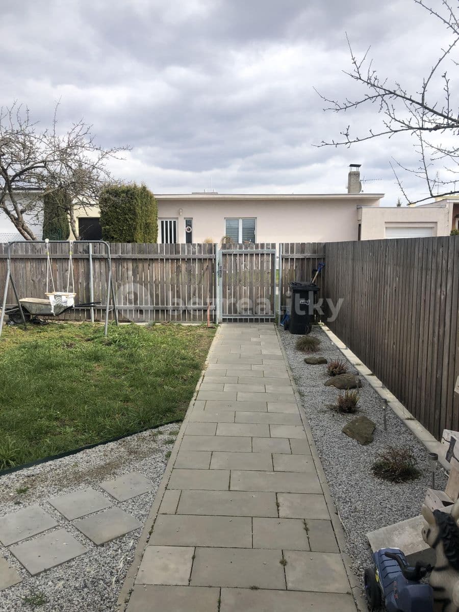 Pronájem bytu 2+kk 44 m², Nová, Jihlava, Kraj Vysočina Pronájem bytu 2+kk 44 m², Nová, Jihlava, Kraj Vysočina