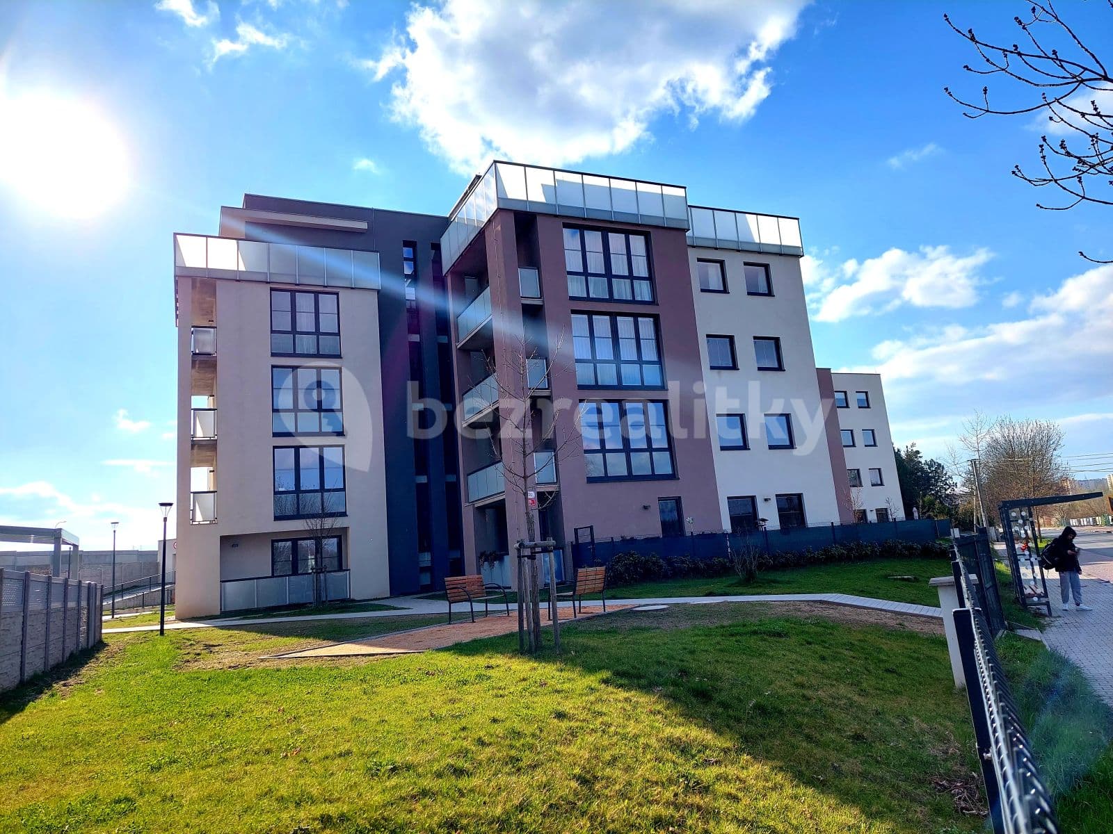 Pronájem bytu 1+kk 37 m², U Velkého rybníka, Plzeň, Plzeňský kraj Pronájem bytu 1+kk 37 m², U Velkého rybníka, Plzeň, Plzeňský kraj