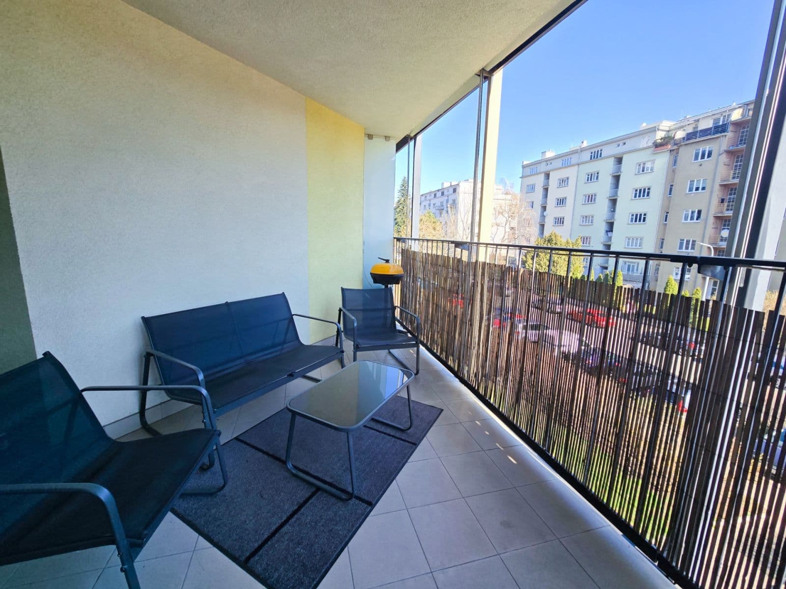 Pronájem bytu 2+kk 81 m², Ke Kapslovně, Praha, Praha Pronájem bytu 2+kk 81 m², Ke Kapslovně, Praha, Praha