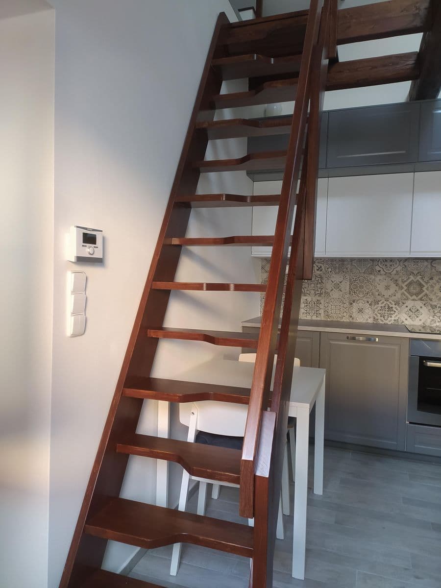 Pronájem bytu 2+kk 46 m², Čisovická, Mníšek pod Brdy, Středočeský kraj Pronájem bytu 2+kk 46 m², Čisovická, Mníšek pod Brdy, Středočeský kraj