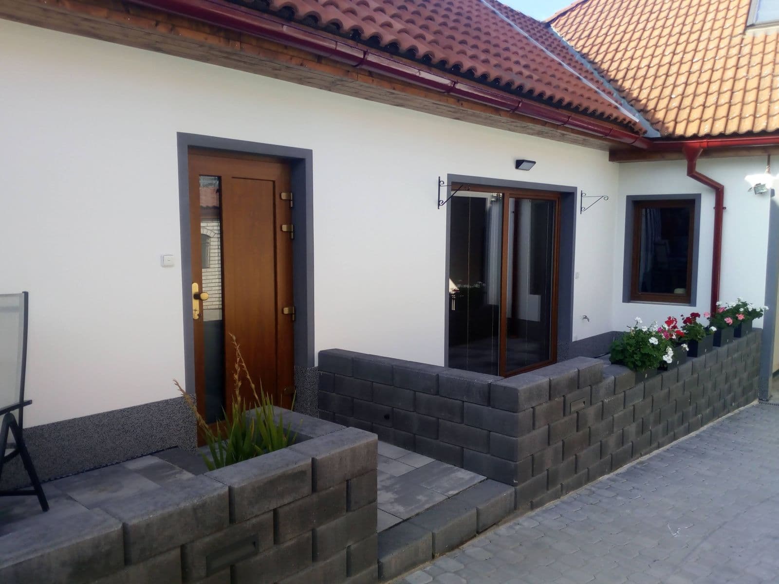 Pronájem bytu 2+kk 46 m², Čisovická, Mníšek pod Brdy, Středočeský kraj Pronájem bytu 2+kk 46 m², Čisovická, Mníšek pod Brdy, Středočeský kraj