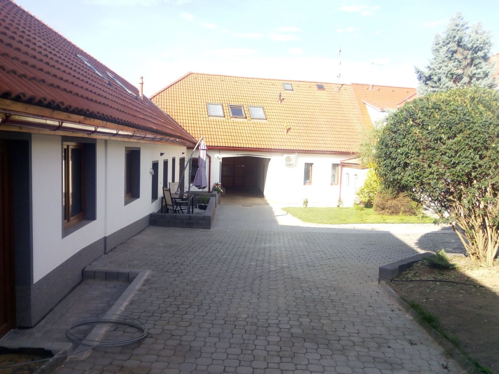 Pronájem bytu 2+kk 46 m², Čisovická, Mníšek pod Brdy, Středočeský kraj Pronájem bytu 2+kk 46 m², Čisovická, Mníšek pod Brdy, Středočeský kraj