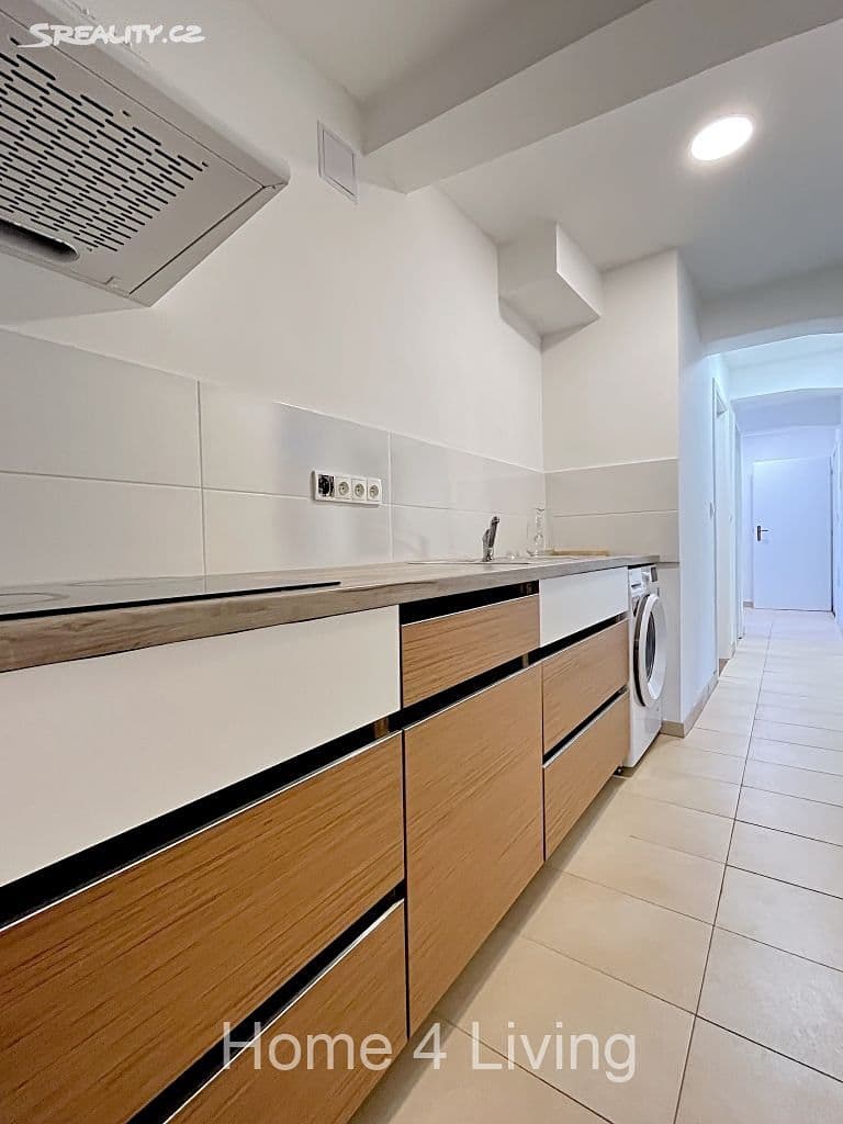 Pronájem bytu Garsoniéra 28 m², Obřanská, Brno, Jihomoravský kraj Pronájem bytu Garsoniéra 28 m², Obřanská, Brno, Jihomoravský kraj