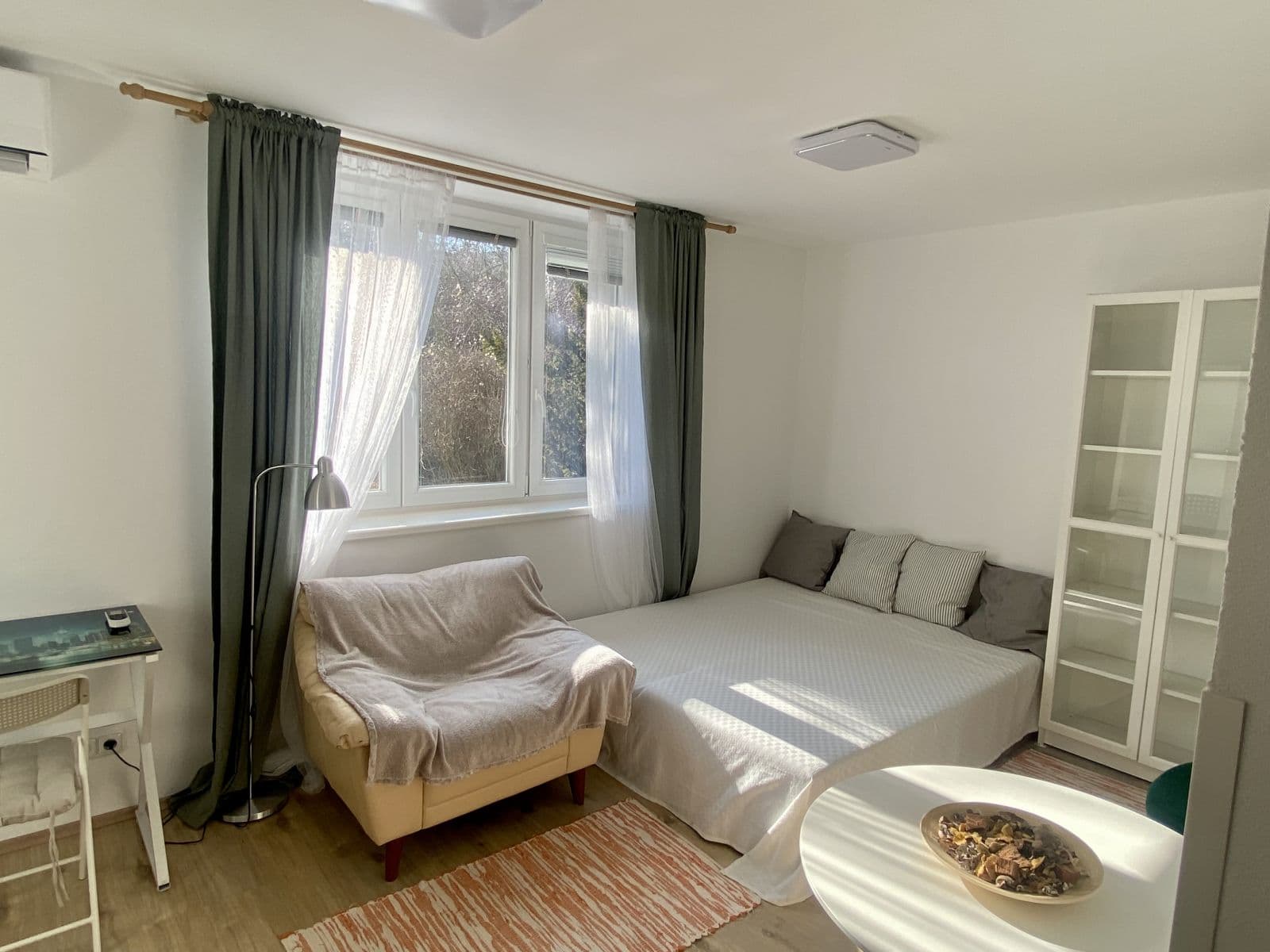 Pronájem bytu 1+kk 24 m², Smetanova, Mělník, Středočeský kraj Pronájem bytu 1+kk 24 m², Smetanova, Mělník, Středočeský kraj