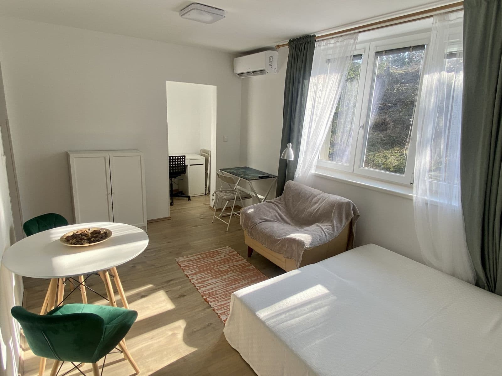 Pronájem bytu 1+kk 24 m², Smetanova, Mělník, Středočeský kraj Pronájem bytu 1+kk 24 m², Smetanova, Mělník, Středočeský kraj