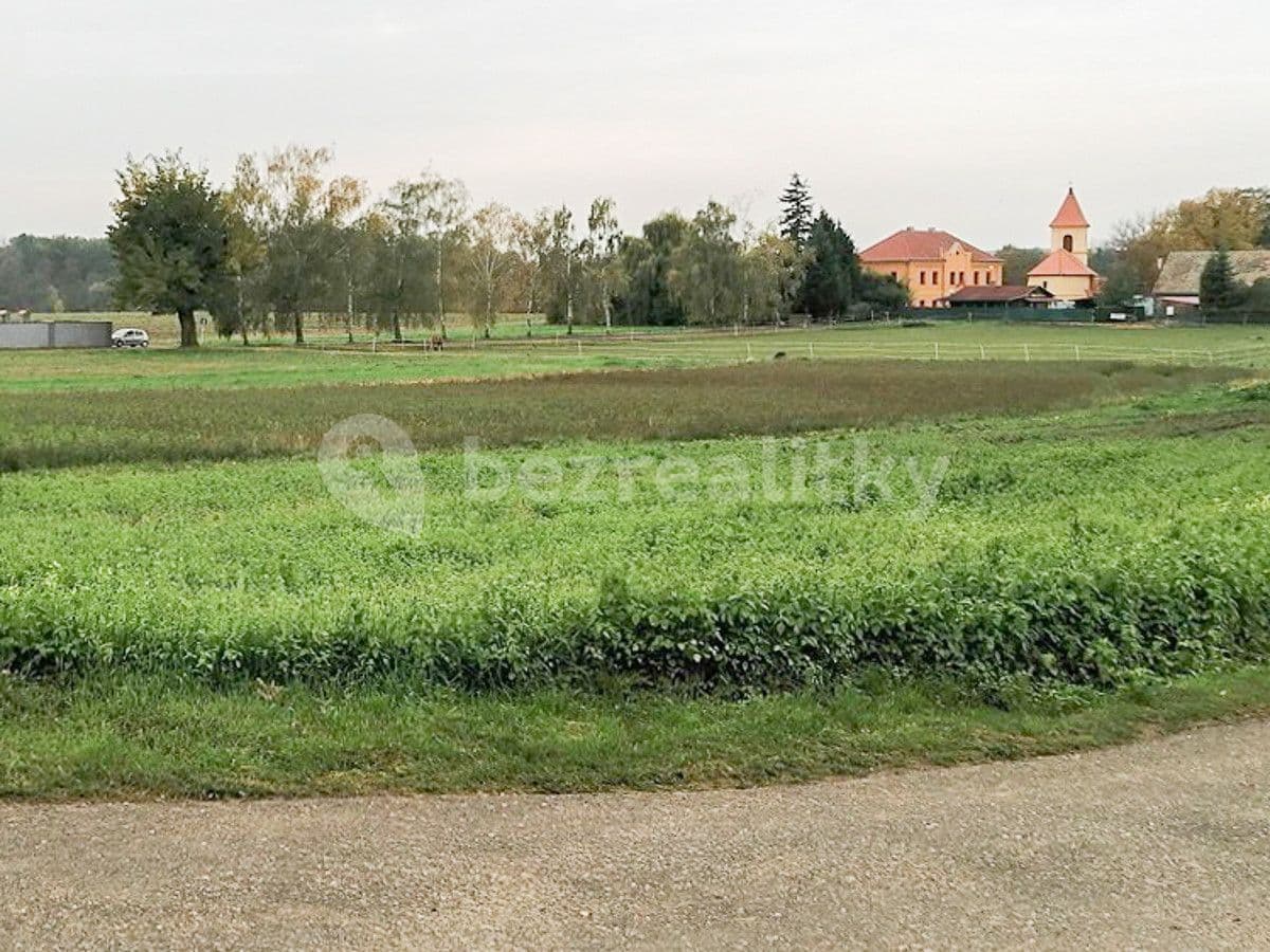 Prodej pozemku 860 m², Černěves, Ústecký kraj