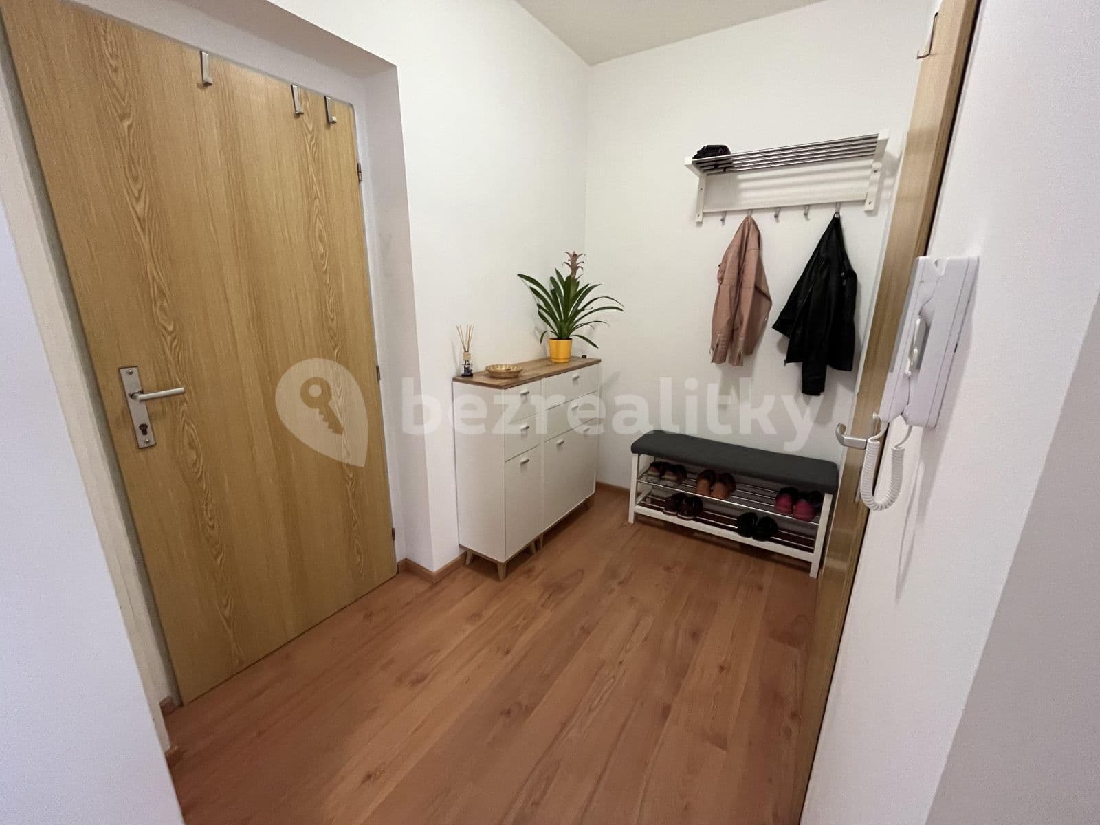 Pronájem bytu 1+kk 46 m², Svojsíkova, Mladá Boleslav, Středočeský kraj Pronájem bytu 1+kk 46 m², Svojsíkova, Mladá Boleslav, Středočeský kraj