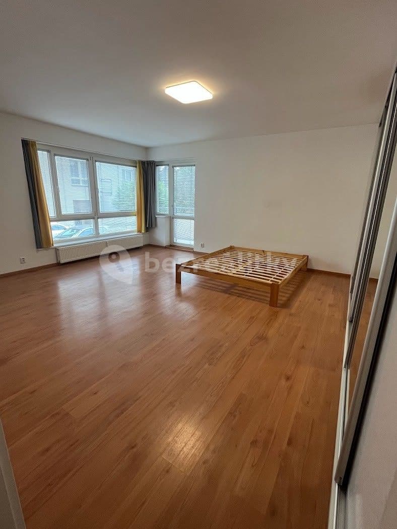 Pronájem bytu 1+kk 46 m², Svojsíkova, Mladá Boleslav, Středočeský kraj Pronájem bytu 1+kk 46 m², Svojsíkova, Mladá Boleslav, Středočeský kraj