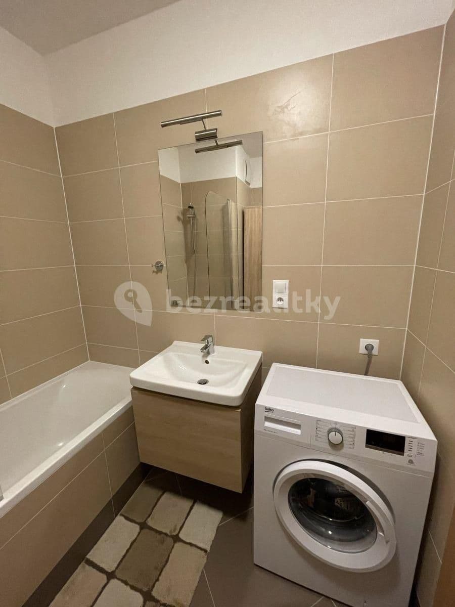 Prodej bytu 1+kk 41 m², Kadečkové, Praha, Praha Prodej bytu 1+kk 41 m², Kadečkové, Praha, Praha