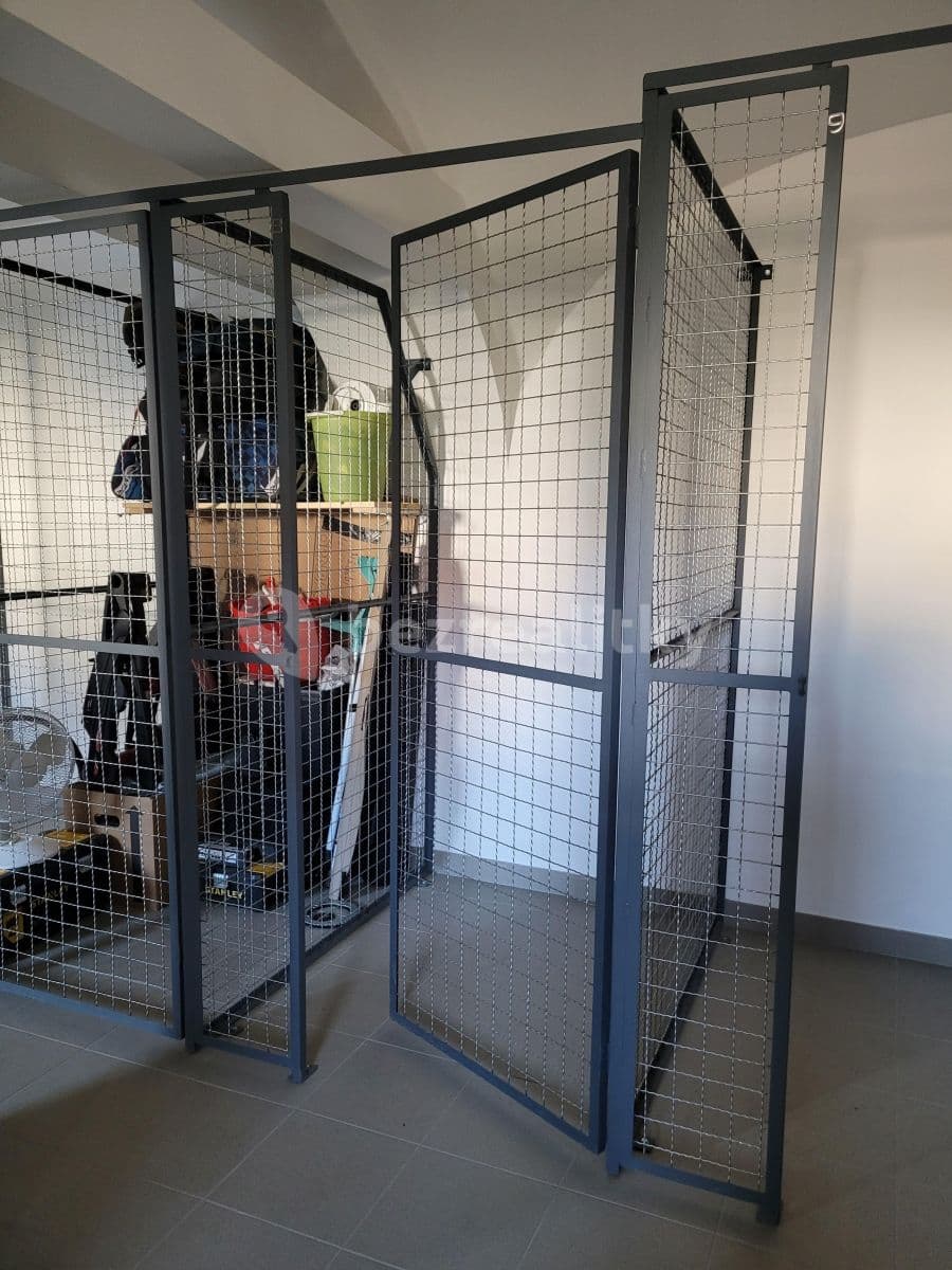 Pronájem bytu 1+kk 37 m², Zlončice, Středočeský kraj Pronájem bytu 1+kk 37 m², Zlončice, Středočeský kraj