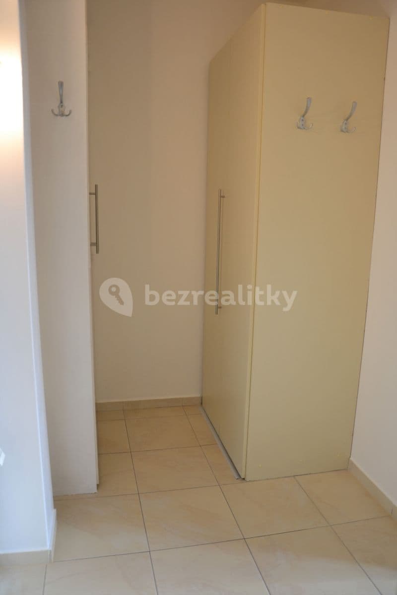Pronájem bytu 1+kk 33 m², Sokolovská, Plzeň, Plzeňský kraj Pronájem bytu 1+kk 33 m², Sokolovská, Plzeň, Plzeňský kraj
