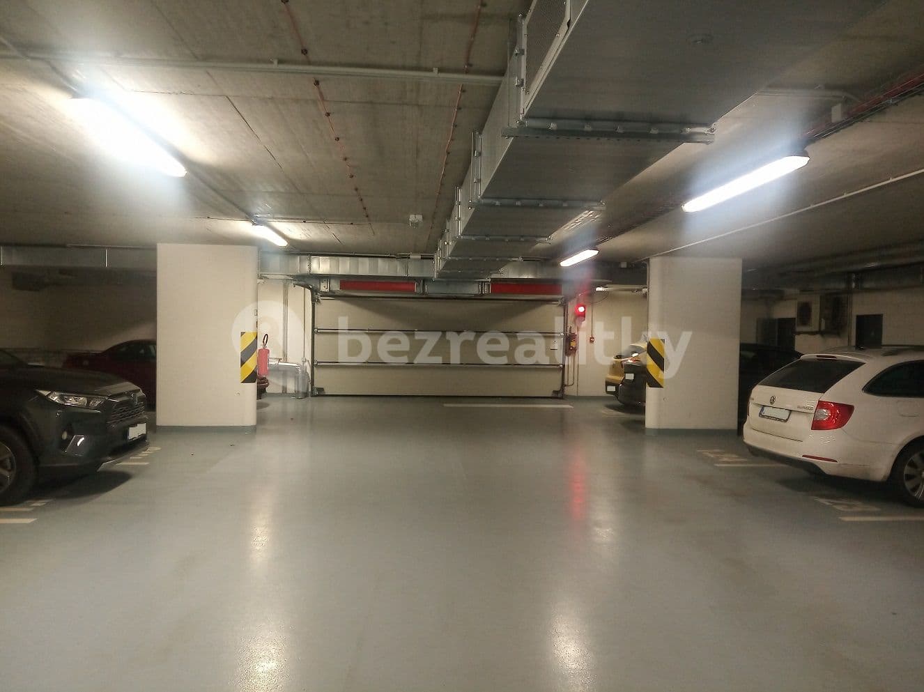 Prodej garáže 14 m², Holýšovská, Praha, Praha