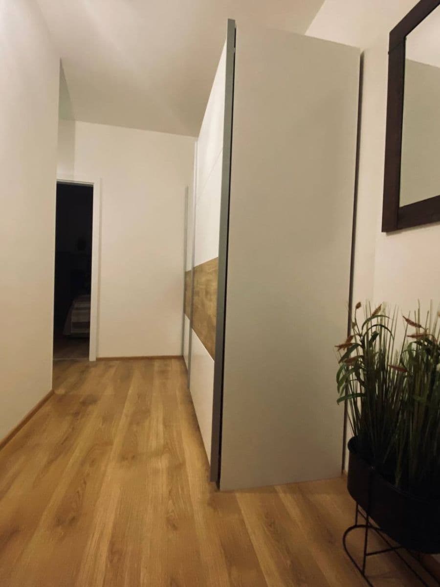 Prodej bytu 2+kk 49 m², Křižanská, Praha, Praha Prodej bytu 2+kk 49 m², Křižanská, Praha, Praha