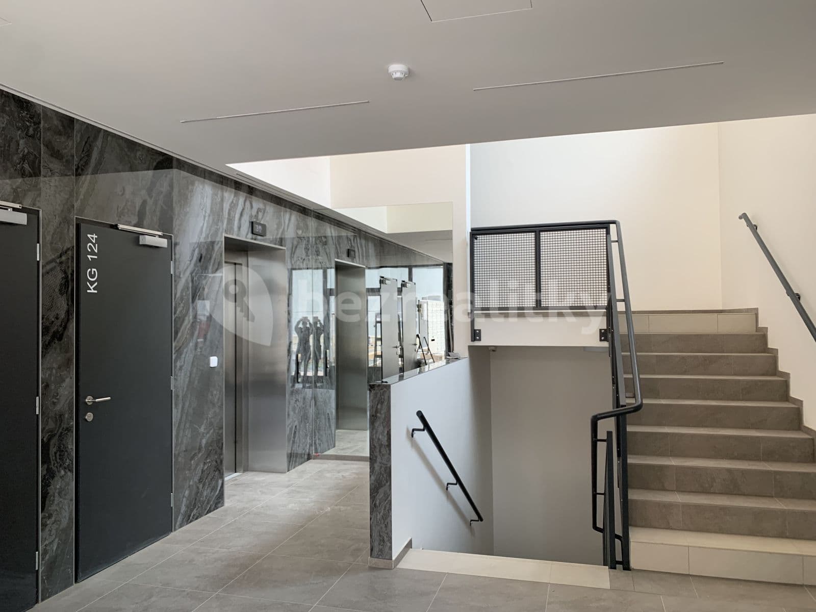 Pronájem bytu 2+kk 54 m², Drnovská, Praha, Praha Pronájem bytu 2+kk 54 m², Drnovská, Praha, Praha