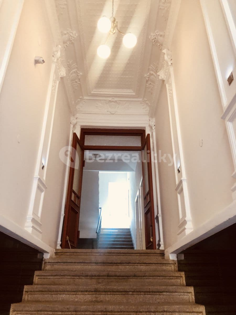 Pronájem bytu 1+kk 30 m², Bořivojova, Praha, Praha Pronájem bytu 1+kk 30 m², Bořivojova, Praha, Praha