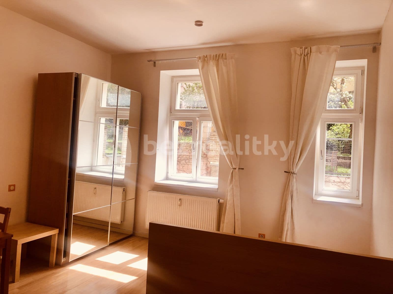 Pronájem bytu 1+kk 30 m², Bořivojova, Praha, Praha Pronájem bytu 1+kk 30 m², Bořivojova, Praha, Praha