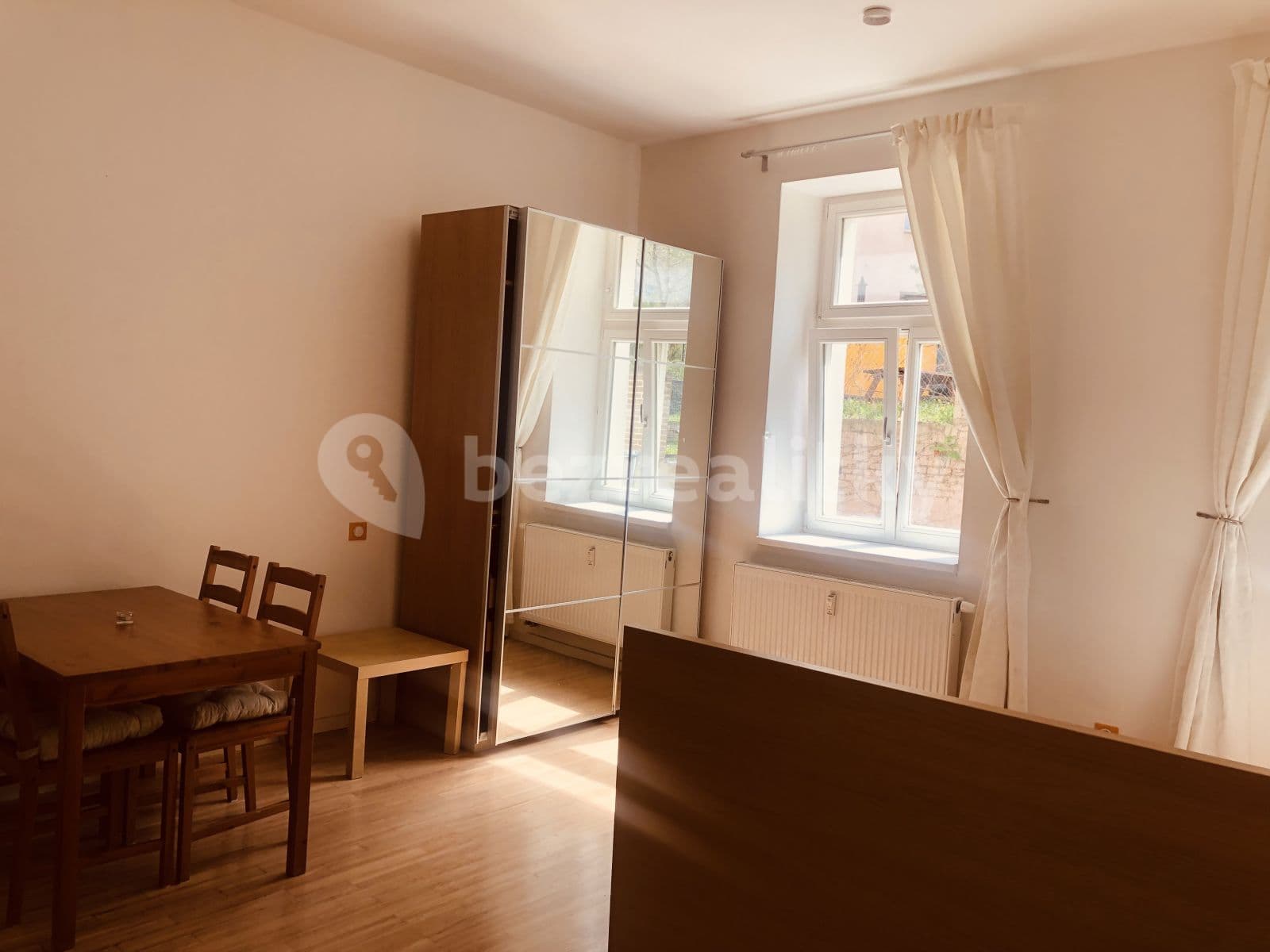 Pronájem bytu 1+kk 30 m², Bořivojova, Praha, Praha Pronájem bytu 1+kk 30 m², Bořivojova, Praha, Praha