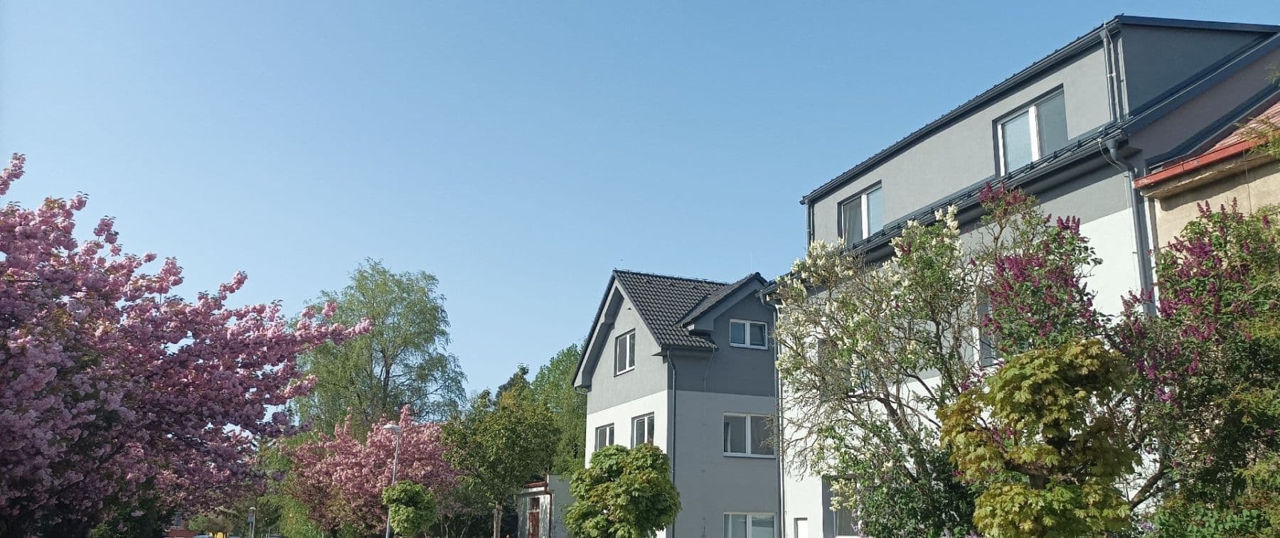 Pronájem bytu 2+kk 43 m², Sládkova, Hradec Králové, Královéhradecký kraj Pronájem bytu 2+kk 43 m², Sládkova, Hradec Králové, Královéhradecký kraj