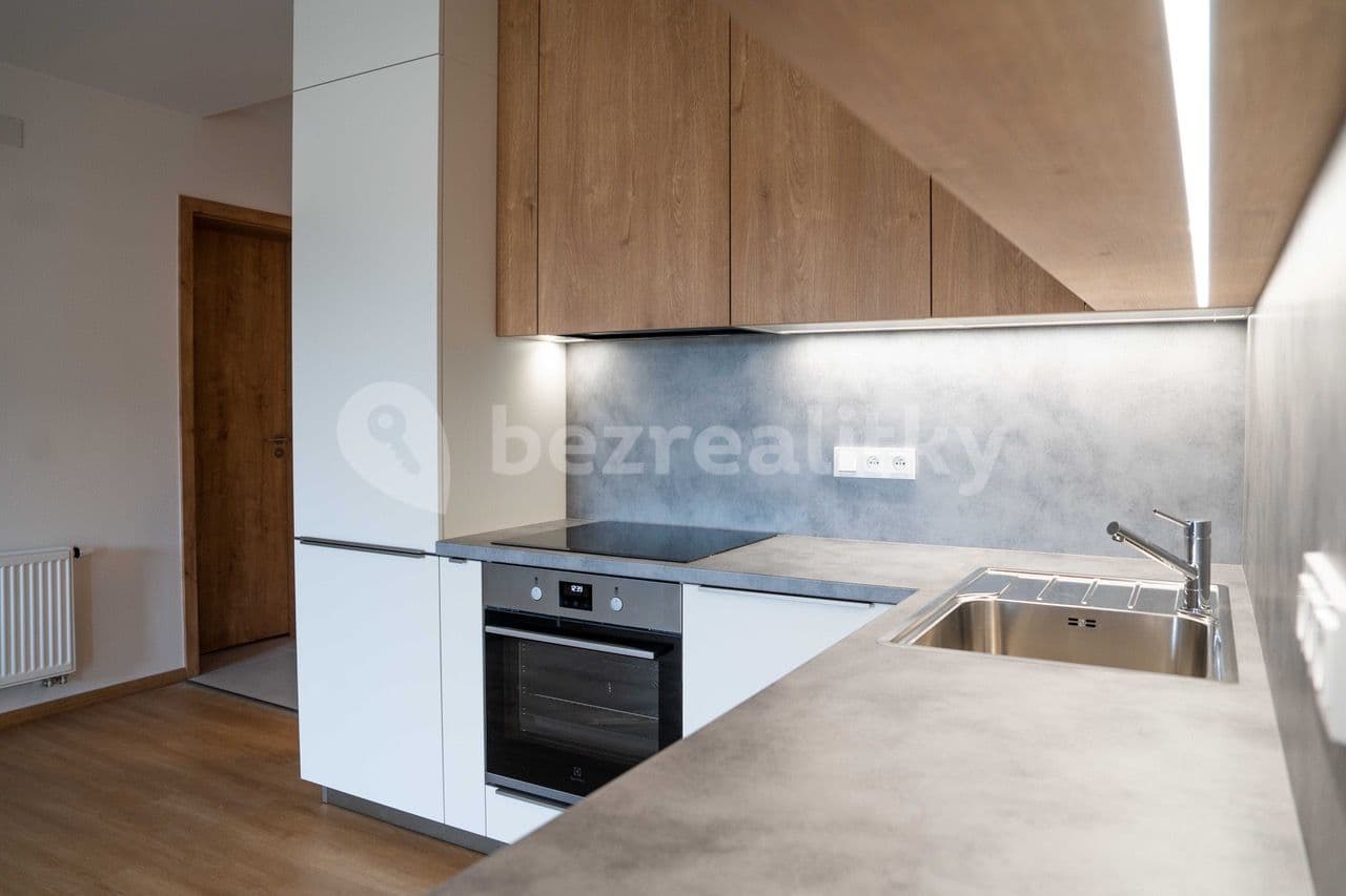 Pronájem bytu 3+kk 75 m², Čepkovská, Zlín, Zlínský kraj Pronájem bytu 3+kk 75 m², Čepkovská, Zlín, Zlínský kraj