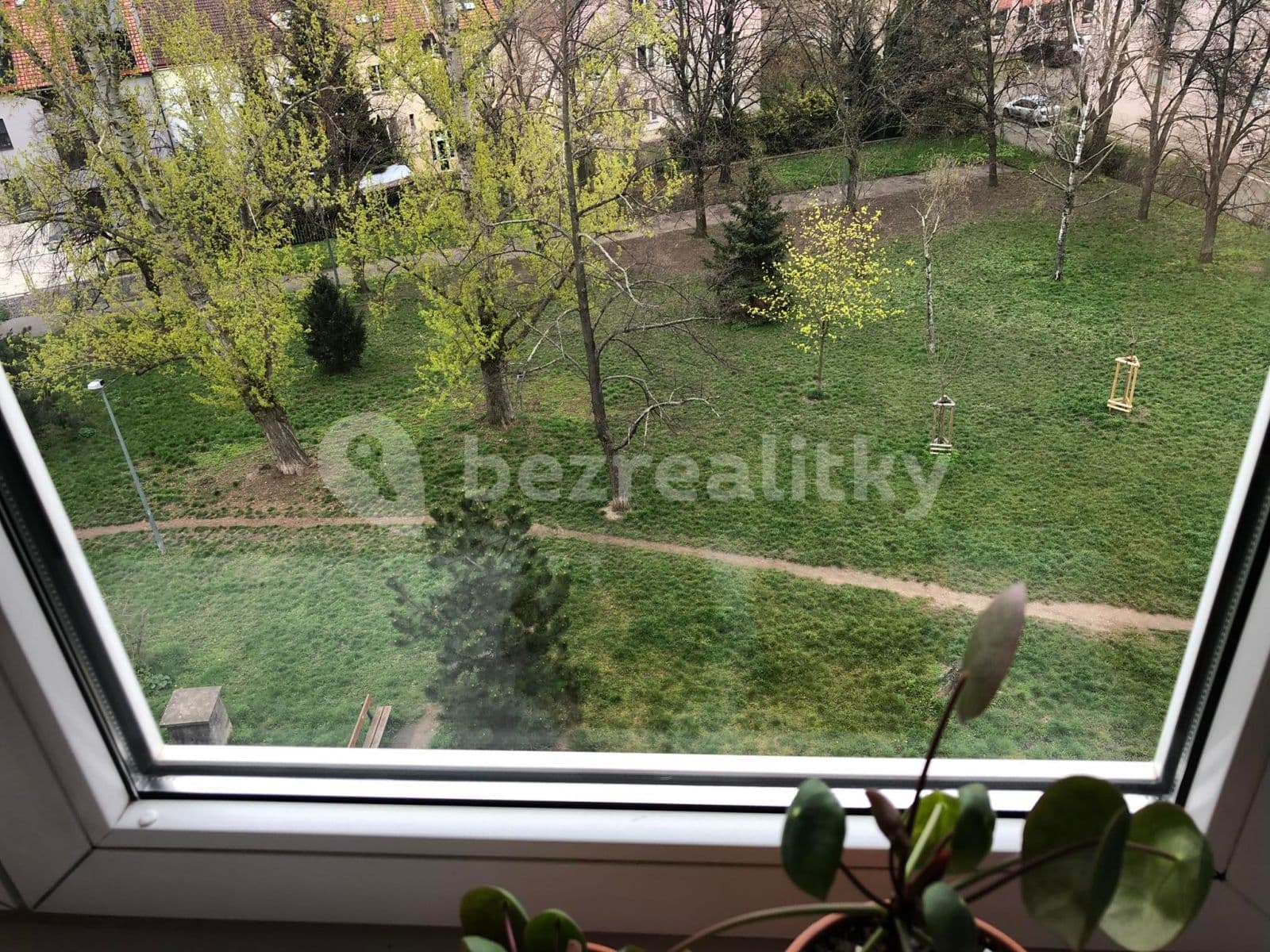 Pronájem bytu 3+kk 60 m², Ruská, Praha, Praha Pronájem bytu 3+kk 60 m², Ruská, Praha, Praha