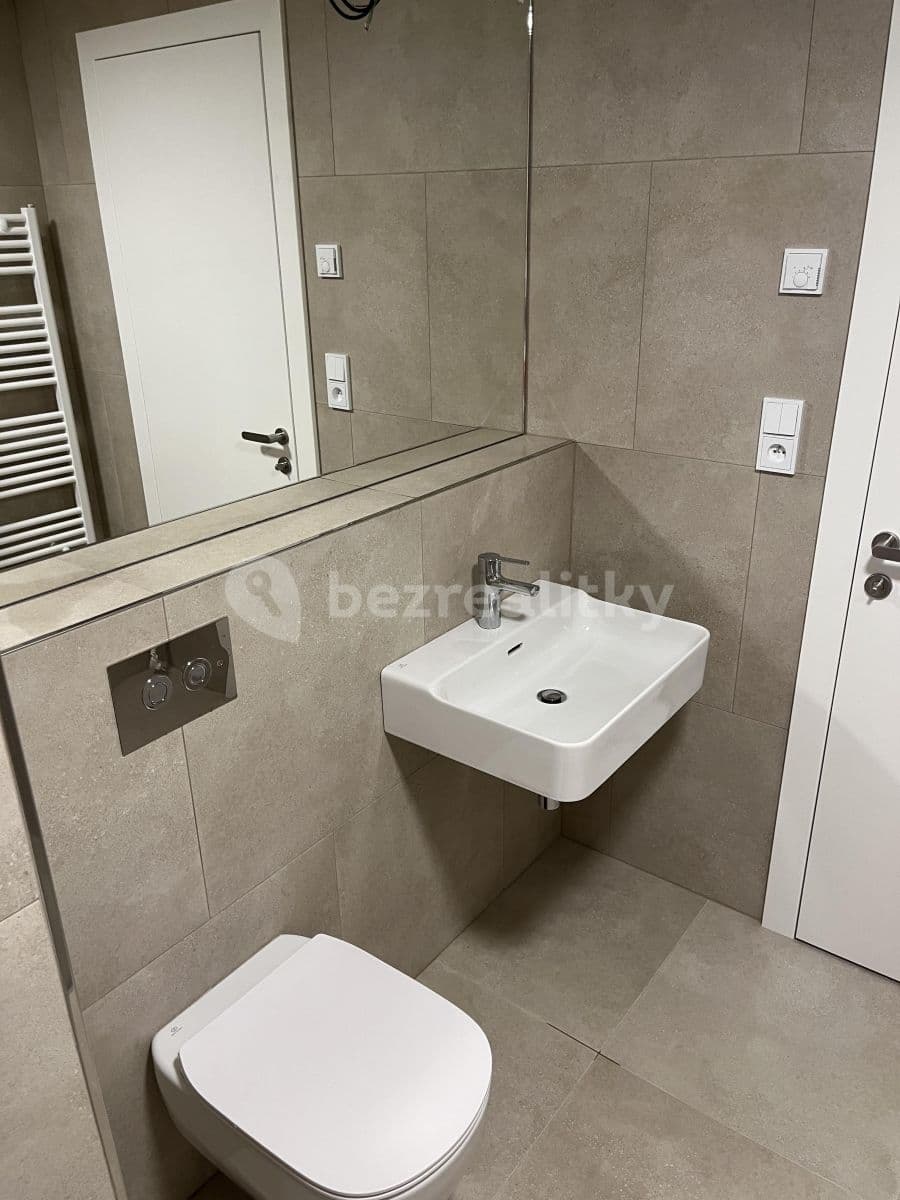 Pronájem bytu 2+kk 55 m², Hodonínská, Praha, Praha Pronájem bytu 2+kk 55 m², Hodonínská, Praha, Praha