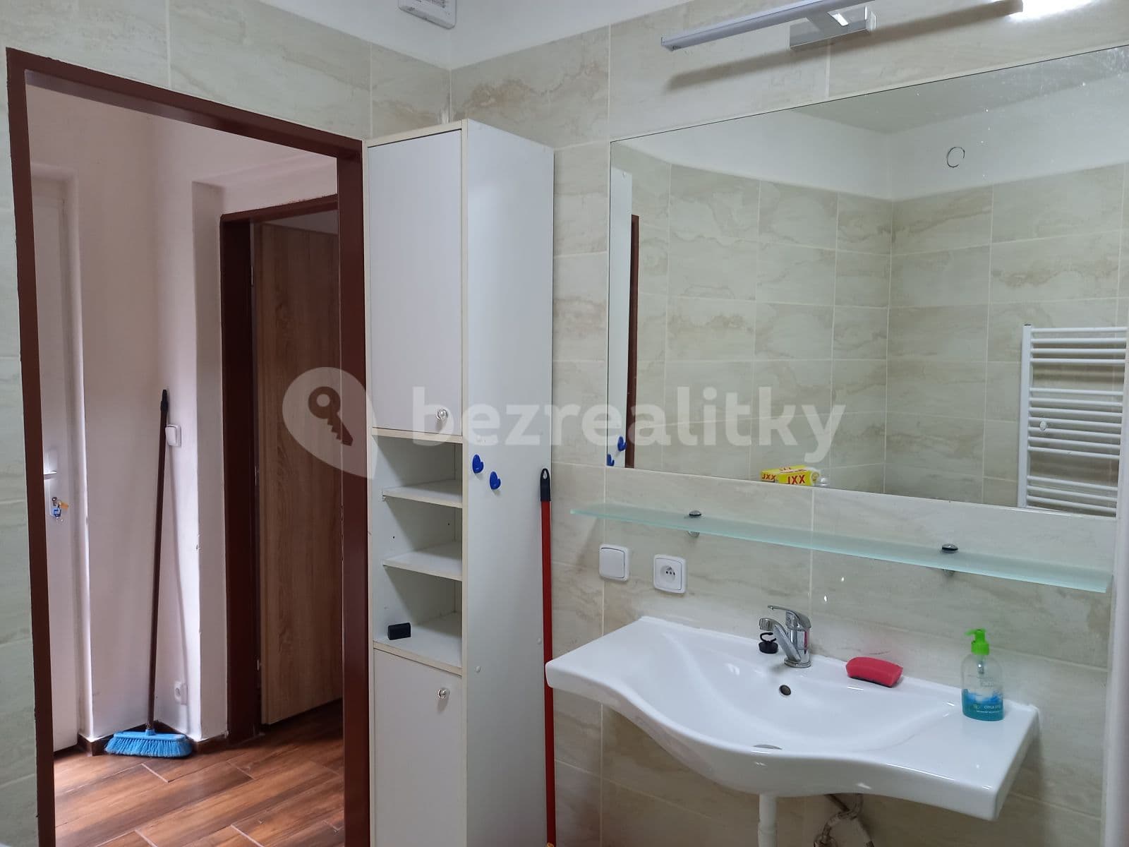 Pronájem bytu 1+kk 38 m², Do Klecánek, Klecany, Středočeský kraj Pronájem bytu 1+kk 38 m², Do Klecánek, Klecany, Středočeský kraj