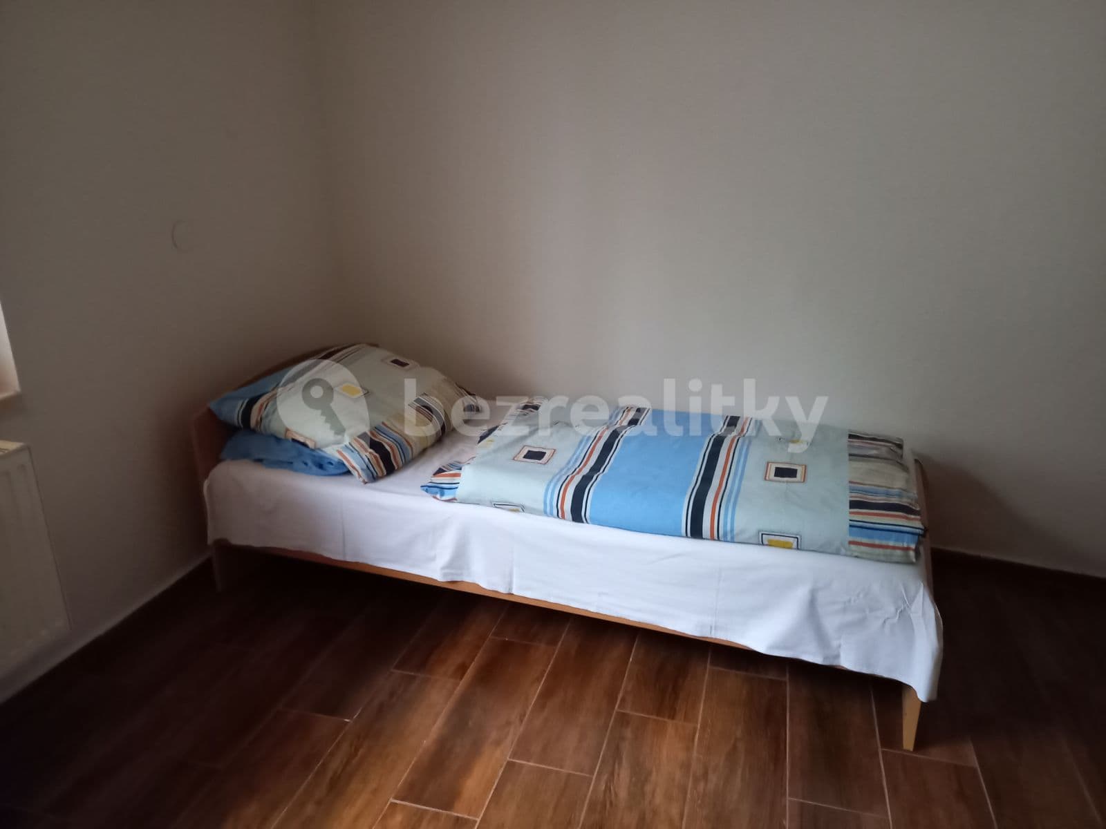 Pronájem bytu 1+kk 38 m², Do Klecánek, Klecany, Středočeský kraj Pronájem bytu 1+kk 38 m², Do Klecánek, Klecany, Středočeský kraj