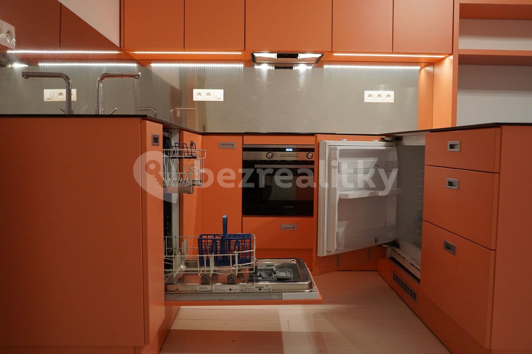 Pronájem bytu 2+kk 53 m², Slovinská, Praha, Praha Pronájem bytu 2+kk 53 m², Slovinská, Praha, Praha