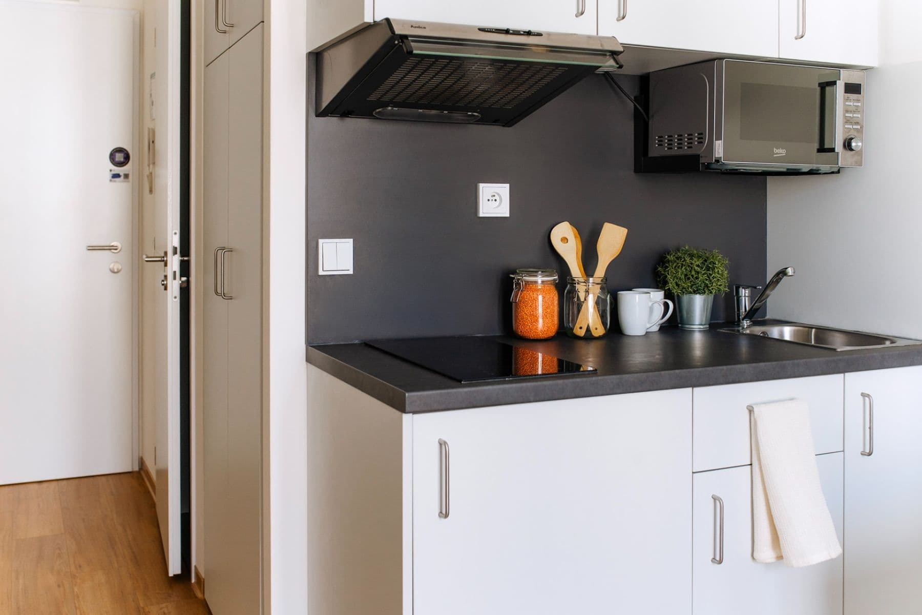 Pronájem bytu 1+kk 15 m², Na Zátorách, Praha, Praha Pronájem bytu 1+kk 15 m², Na Zátorách, Praha, Praha