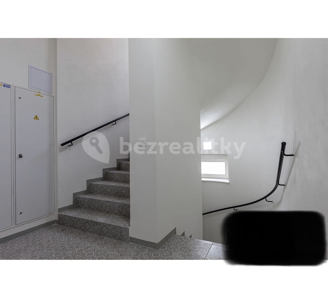 Pronájem bytu 1+kk 35 m², Holubova, Praha, Praha Pronájem bytu 1+kk 35 m², Holubova, Praha, Praha