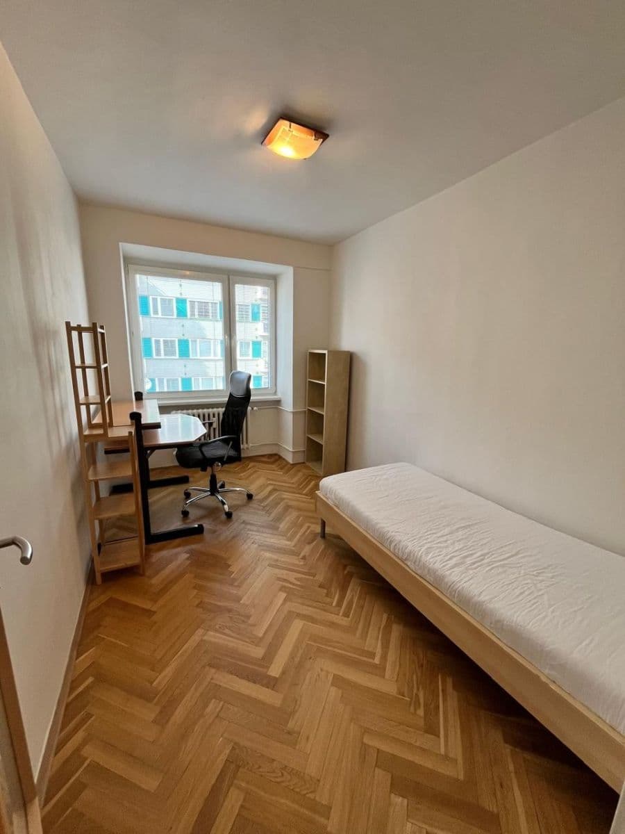 Pronájem bytu 3+1 72 m², Kloboučnická, Praha, Praha Pronájem bytu 3+1 72 m², Kloboučnická, Praha, Praha