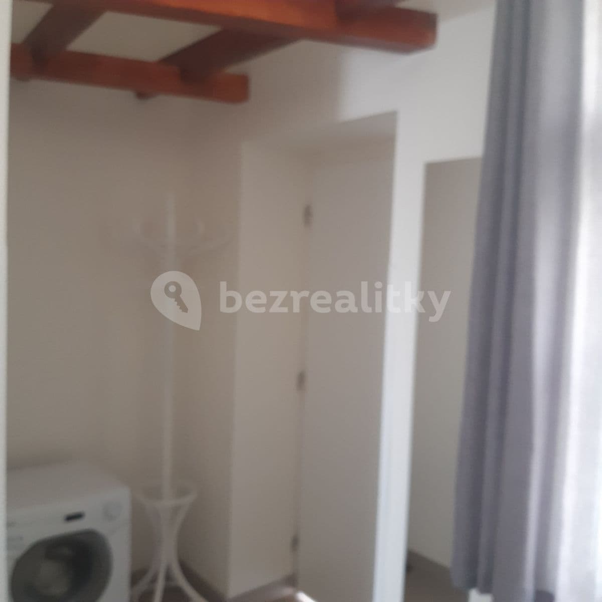 Pronájem bytu 1+1 34 m², Slivenecká, Praha, Praha Pronájem bytu 1+1 34 m², Slivenecká, Praha, Praha