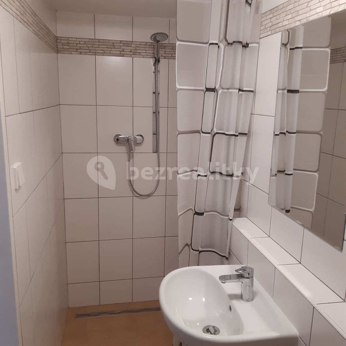 Pronájem bytu 1+1 34 m², Slivenecká, Praha, Praha Pronájem bytu 1+1 34 m², Slivenecká, Praha, Praha