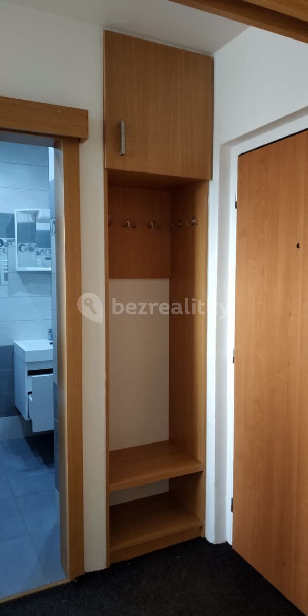 Pronájem bytu 1+1 35 m², Varenská, Ostrava, Moravskoslezský kraj Pronájem bytu 1+1 35 m², Varenská, Ostrava, Moravskoslezský kraj