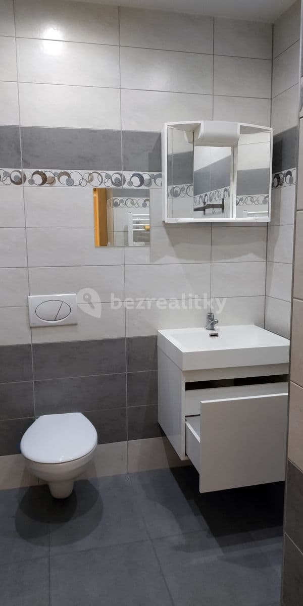 Pronájem bytu 1+1 35 m², Varenská, Ostrava, Moravskoslezský kraj Pronájem bytu 1+1 35 m², Varenská, Ostrava, Moravskoslezský kraj