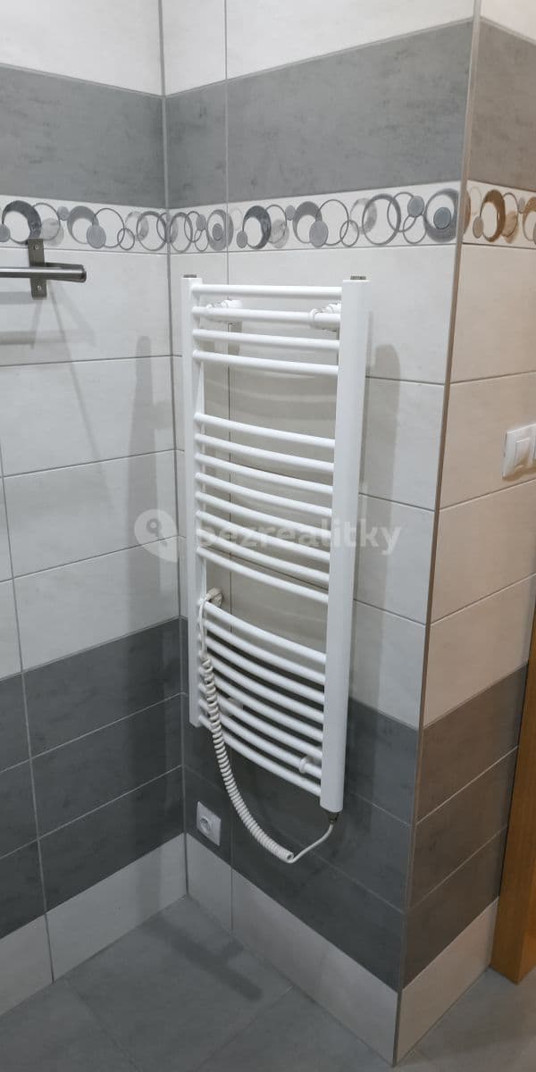 Pronájem bytu 1+1 35 m², Varenská, Ostrava, Moravskoslezský kraj Pronájem bytu 1+1 35 m², Varenská, Ostrava, Moravskoslezský kraj