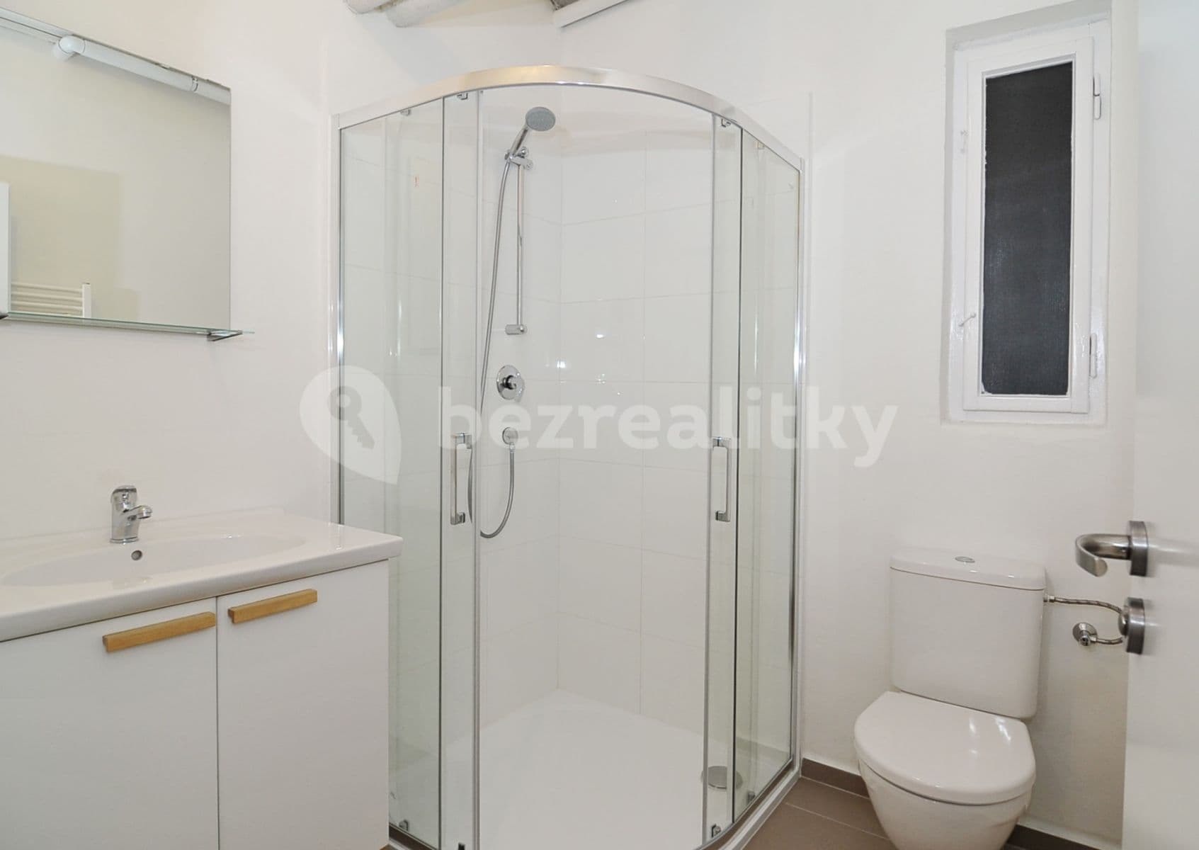 Pronájem bytu 1+kk 23 m², Přístavní, Praha, Praha Pronájem bytu 1+kk 23 m², Přístavní, Praha, Praha