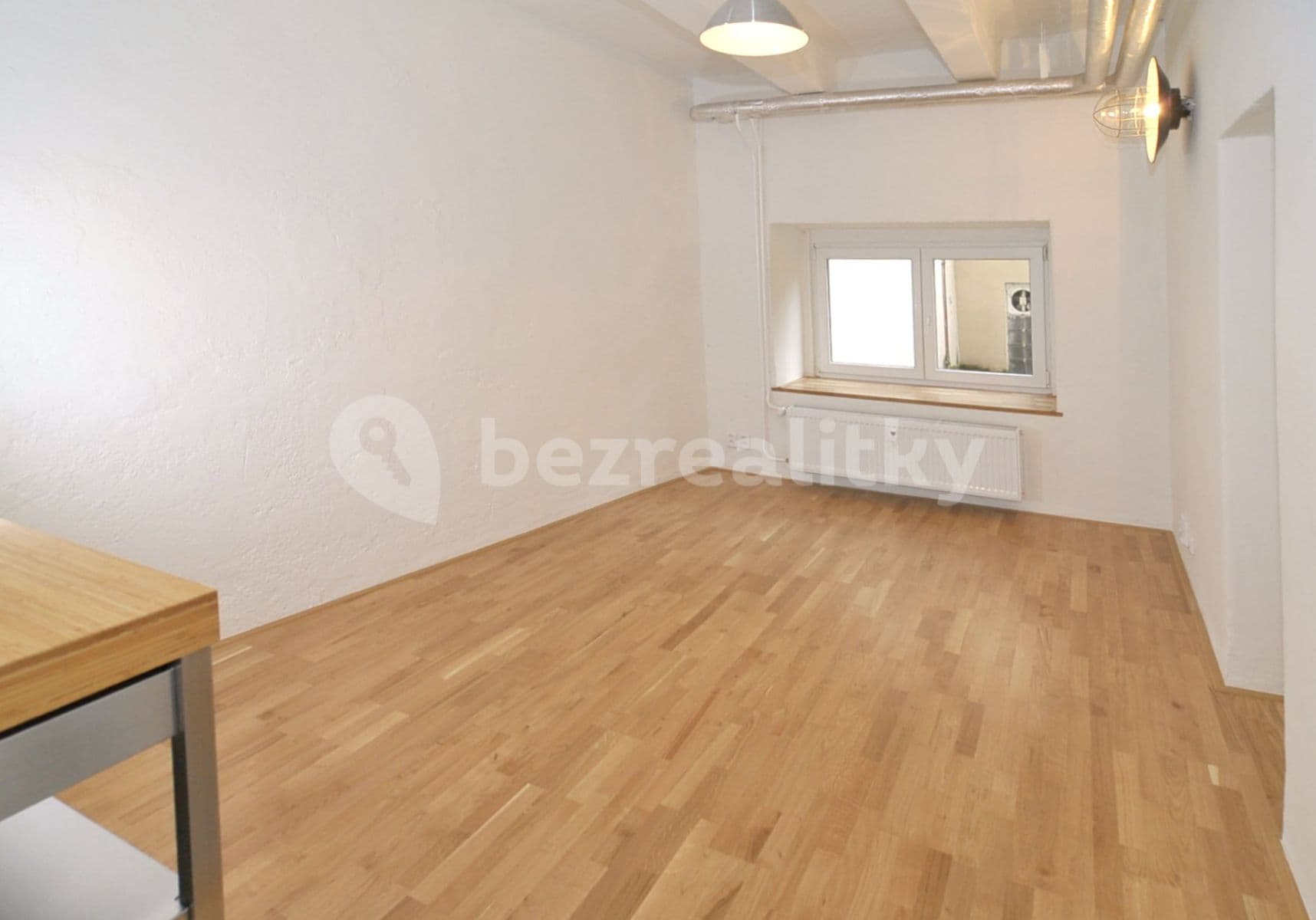 Pronájem bytu 1+kk 23 m², Přístavní, Praha, Praha Pronájem bytu 1+kk 23 m², Přístavní, Praha, Praha