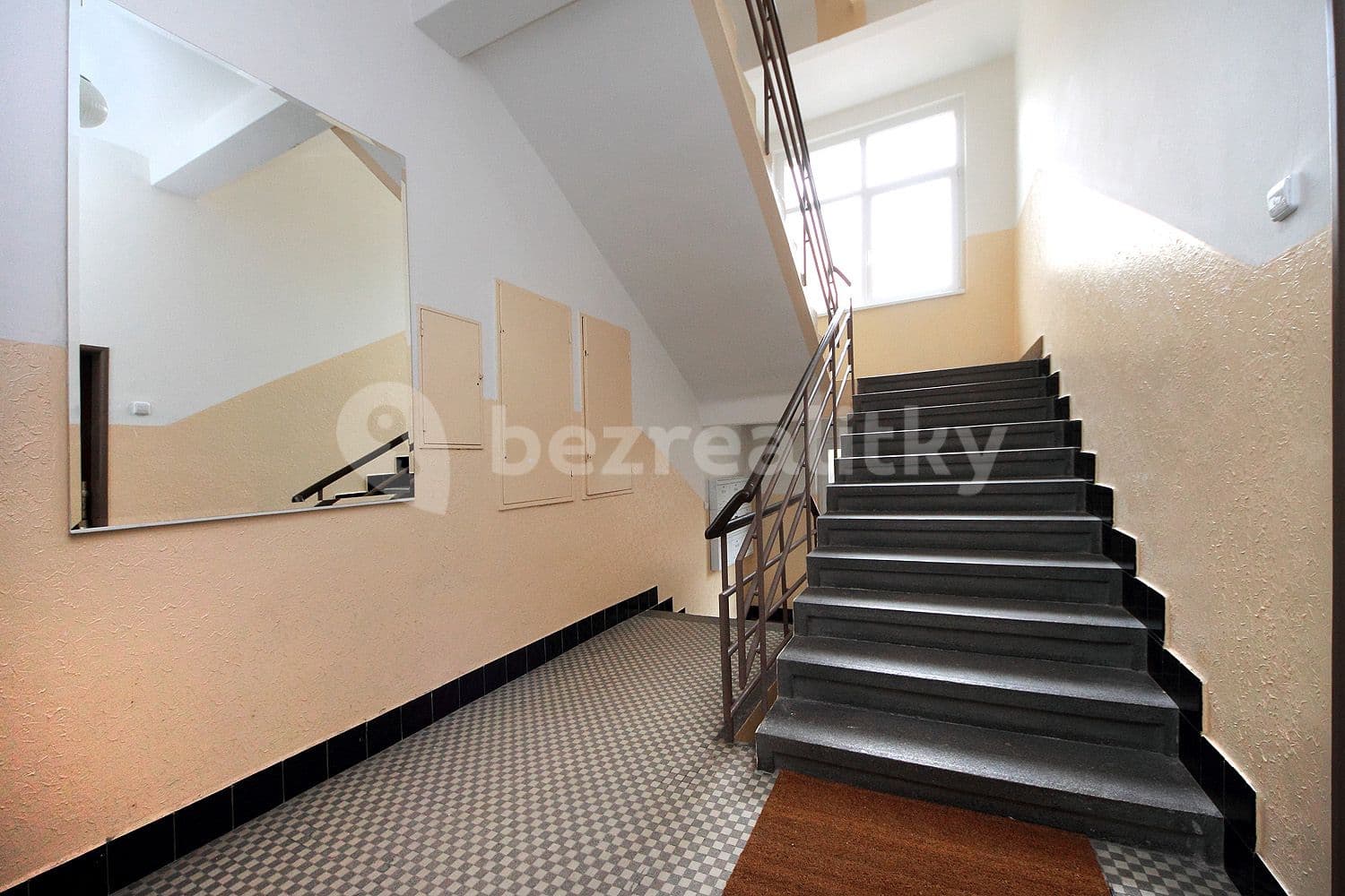 Pronájem bytu 1+kk 23 m², Přístavní, Praha, Praha Pronájem bytu 1+kk 23 m², Přístavní, Praha, Praha