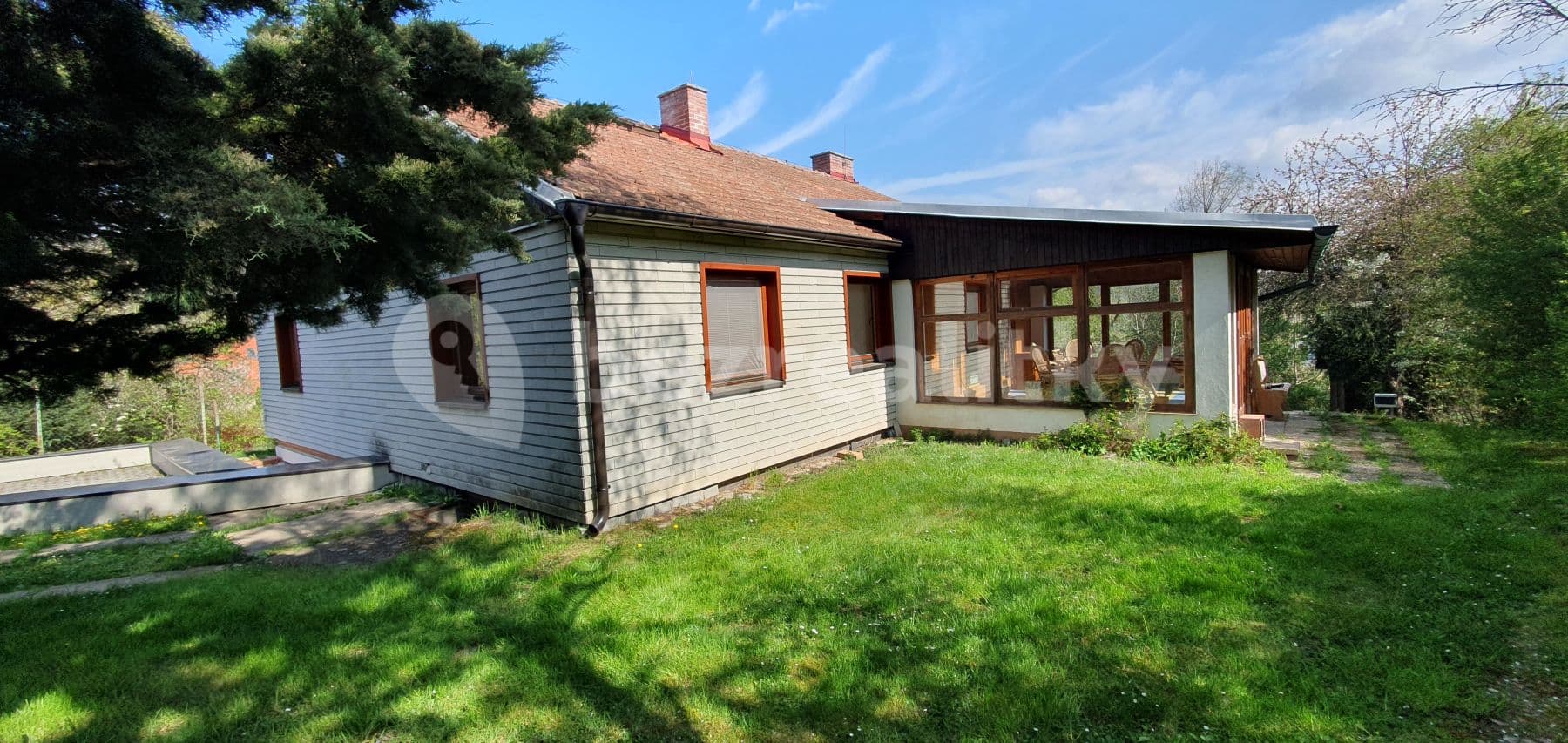 Pronájem domu 180 m², pozemek 663 m², Karlická, Černošice, Středočeský kraj Pronájem domu 180 m², pozemek 663 m², Karlická, Černošice, Středočeský kraj