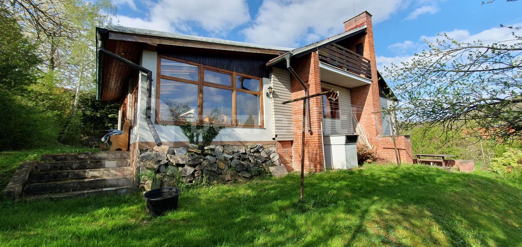 Pronájem domu 180 m², pozemek 663 m², Karlická, Černošice, Středočeský kraj Pronájem domu 180 m², pozemek 663 m², Karlická, Černošice, Středočeský kraj