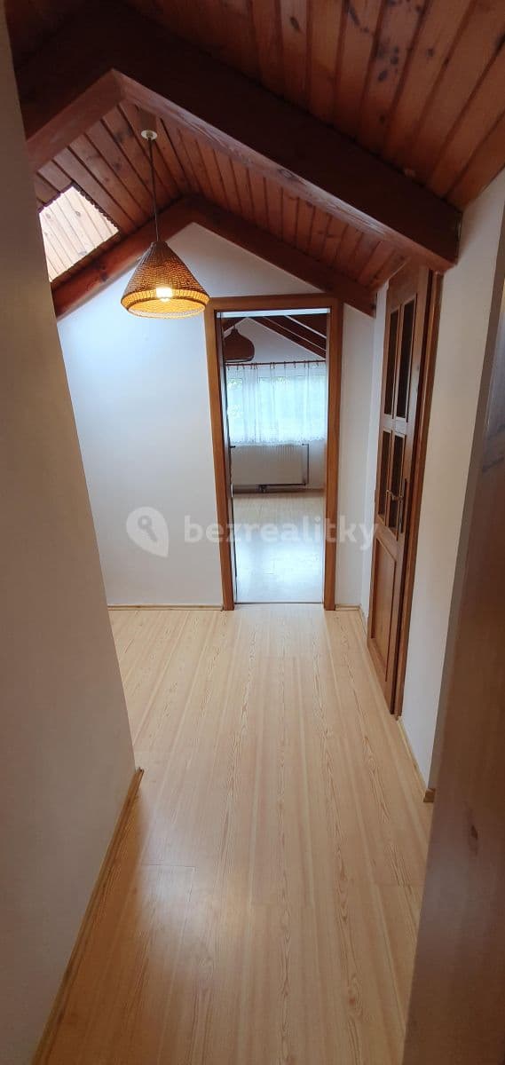 Pronájem domu 180 m², pozemek 663 m², Karlická, Černošice, Středočeský kraj Pronájem domu 180 m², pozemek 663 m², Karlická, Černošice, Středočeský kraj