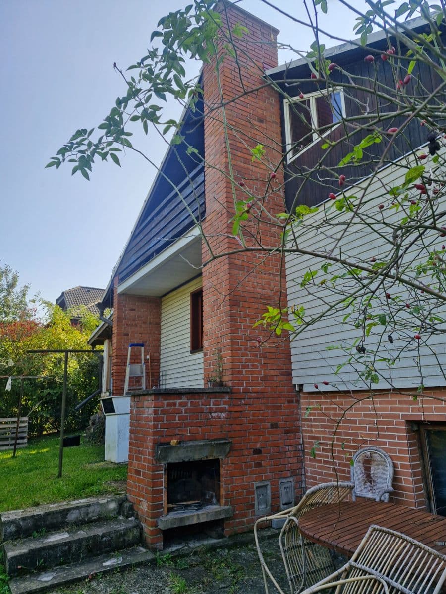 Pronájem domu 180 m², pozemek 663 m², Karlická, Černošice, Středočeský kraj Pronájem domu 180 m², pozemek 663 m², Karlická, Černošice, Středočeský kraj